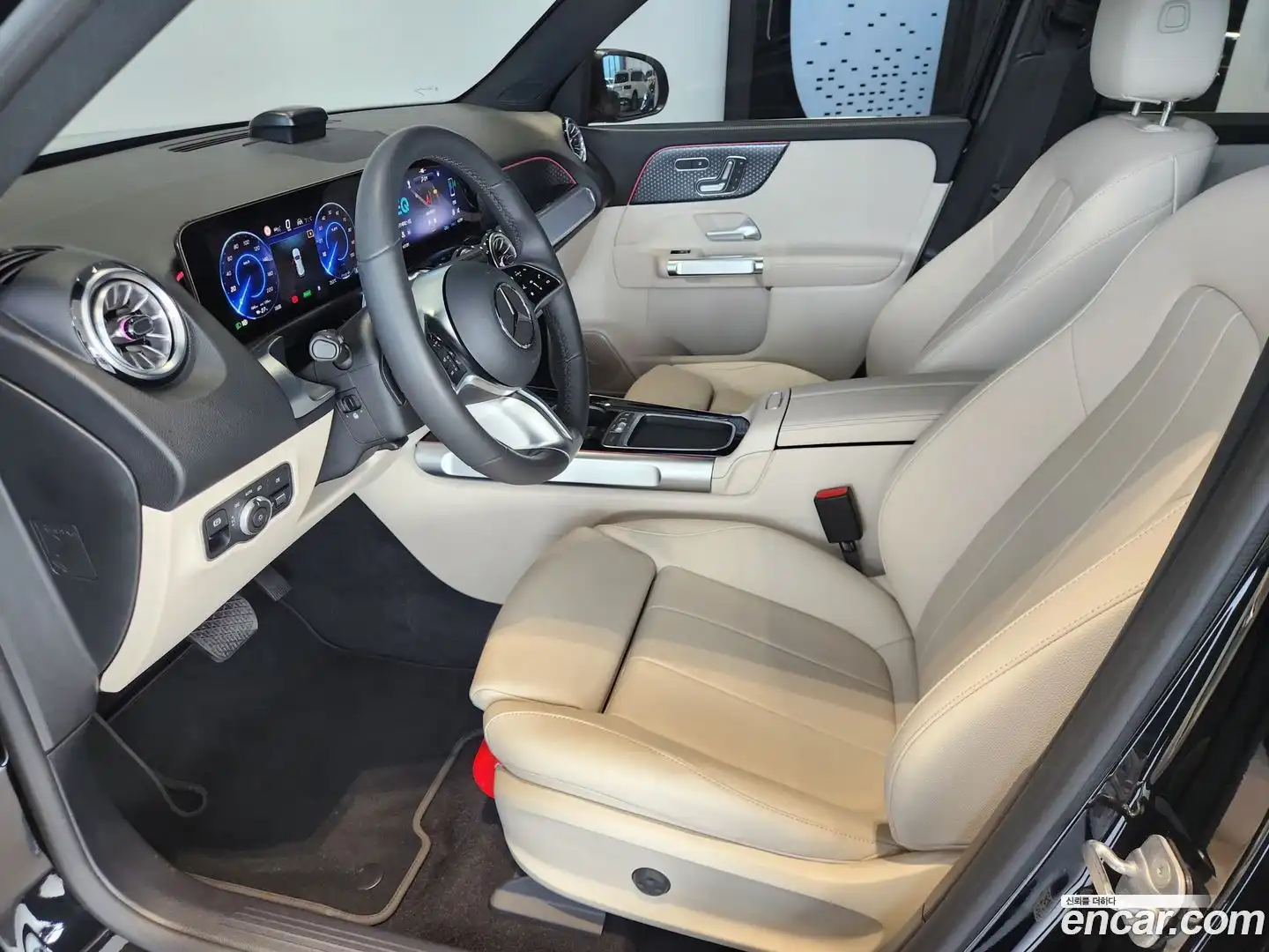 EQB Mercedes-Benz 2025.10-OPTION-020