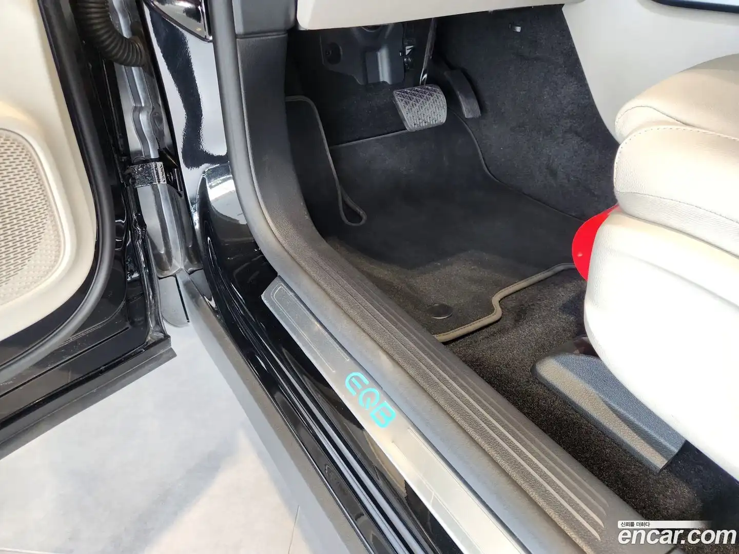 EQB Mercedes-Benz 2025.10-OPTION-024