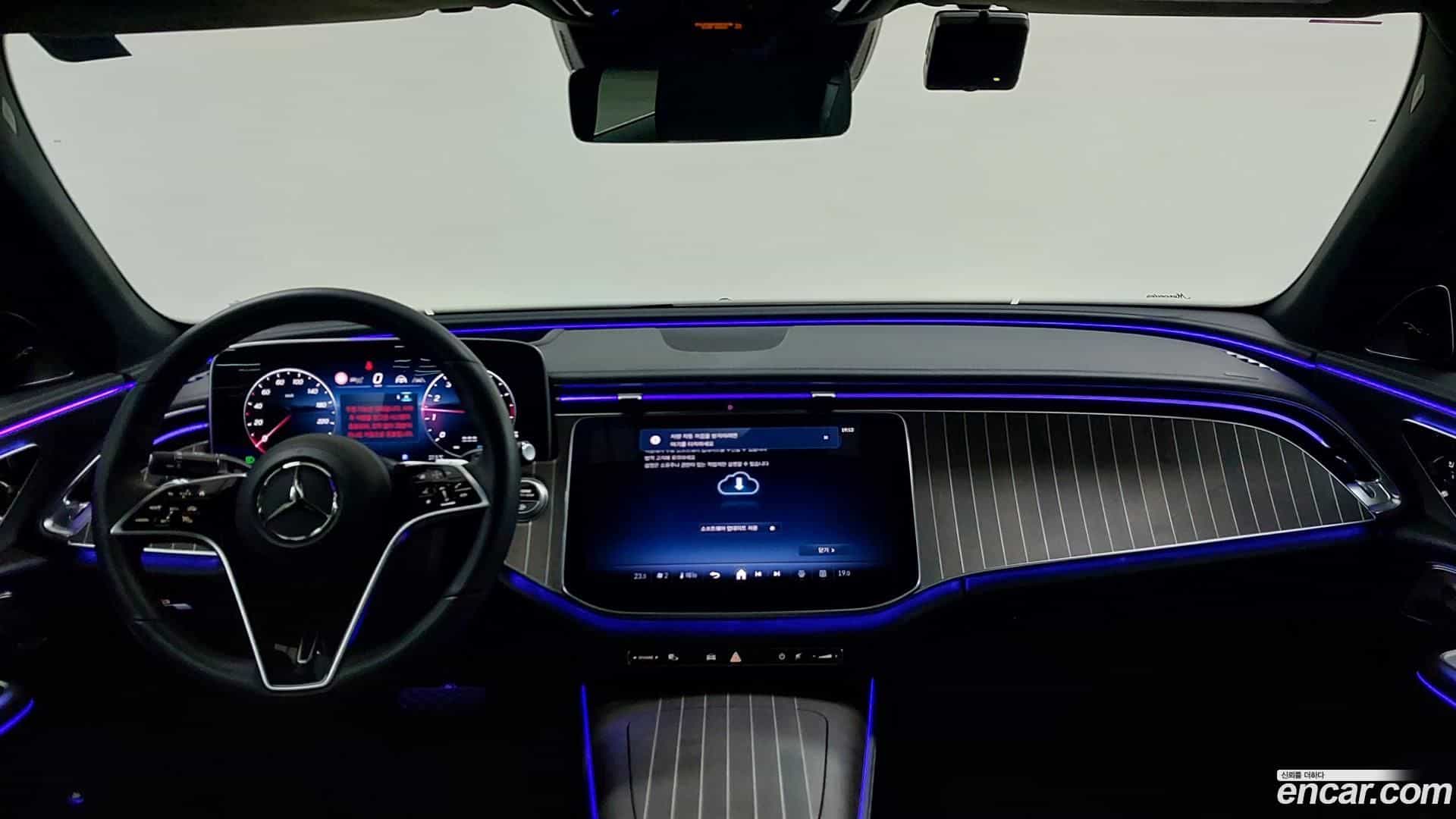 E-Class Mercedes-Benz 2024.6-INNER-007