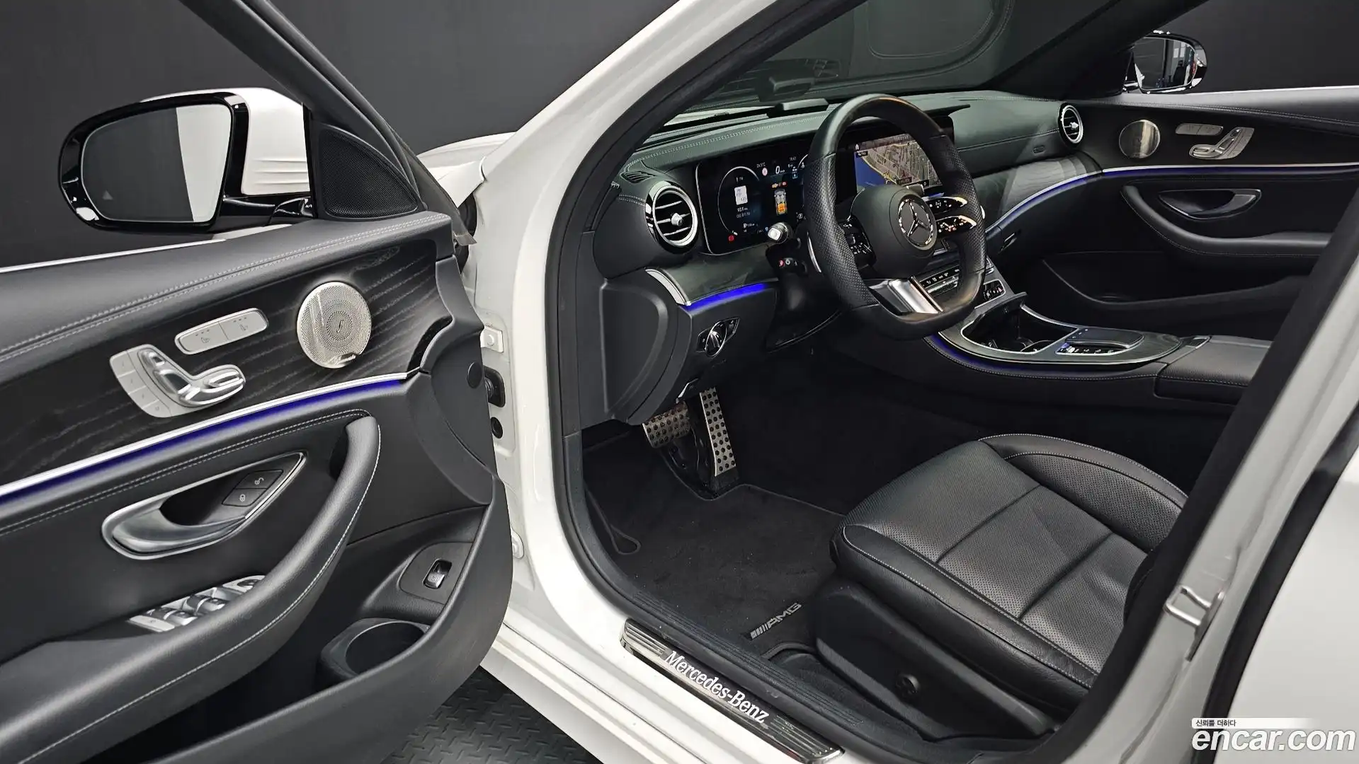E-Class Mercedes-Benz 2022.0-OPTION-015