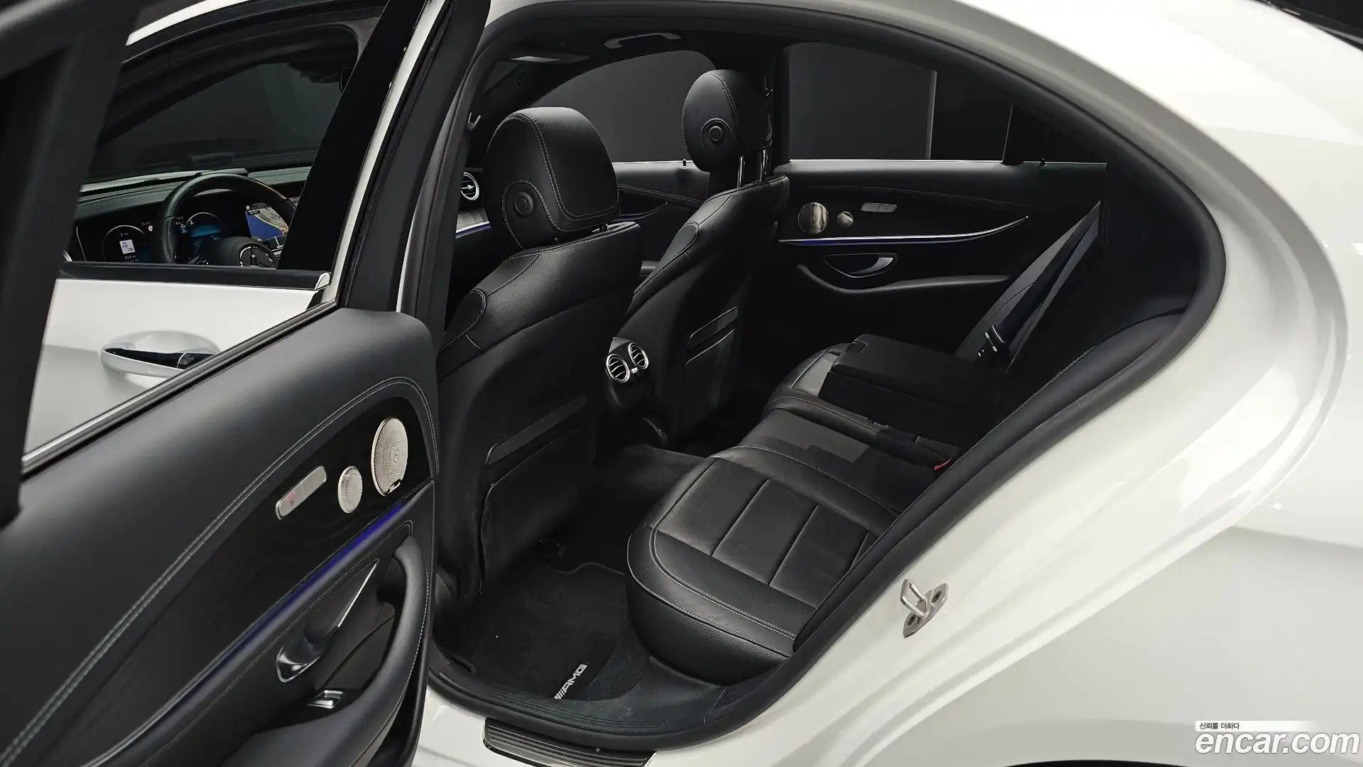 E-Class Mercedes-Benz 2022.0-OPTION-016