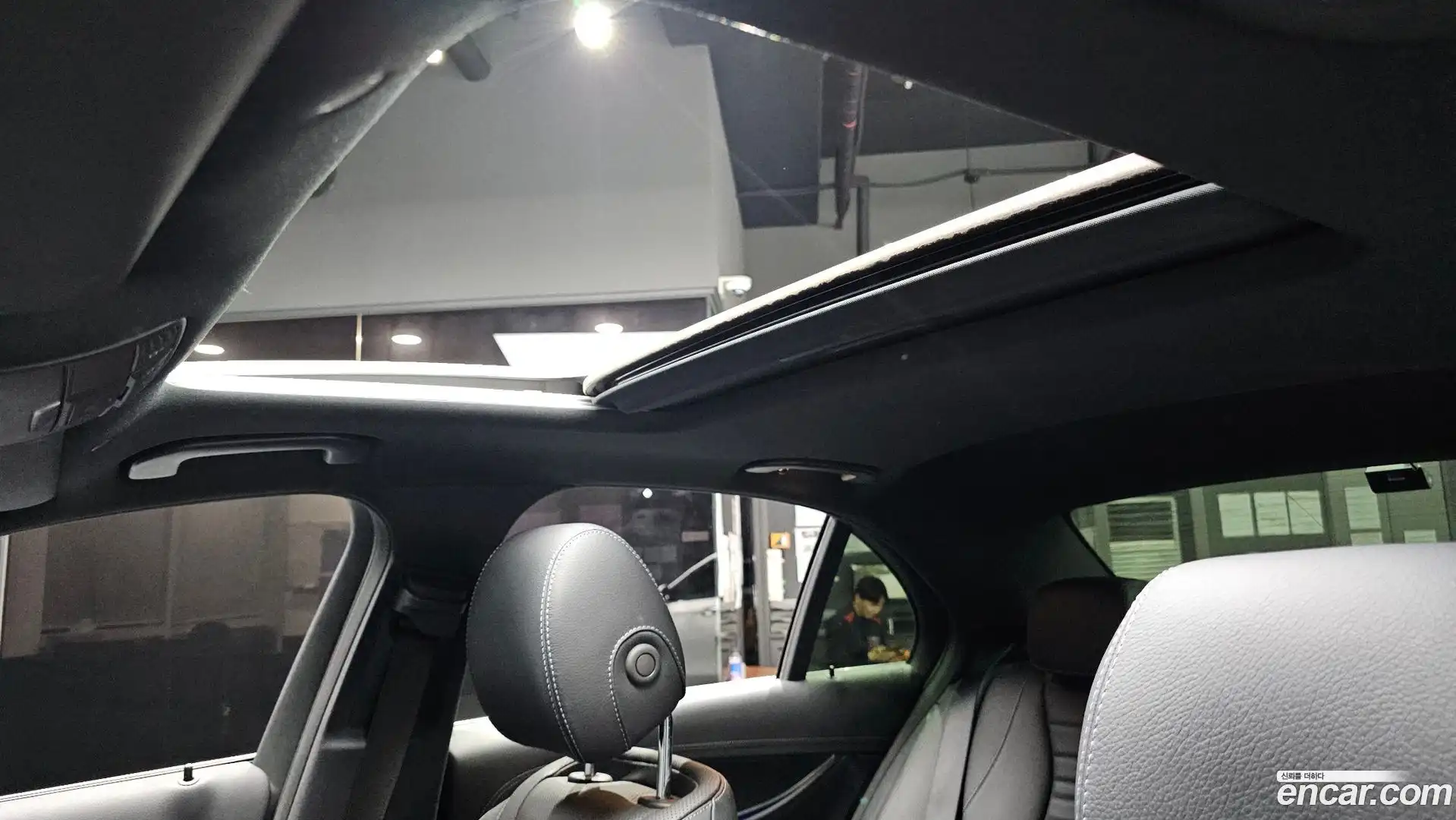 E-Class Mercedes-Benz 2022.0-OPTION-024