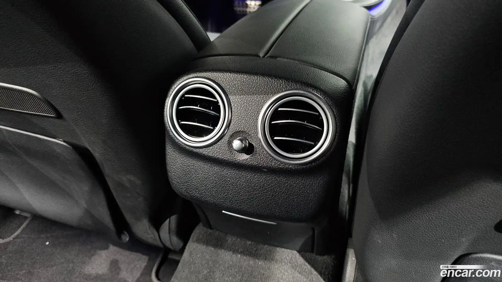 E-Class Mercedes-Benz 2022.0-OPTION-044