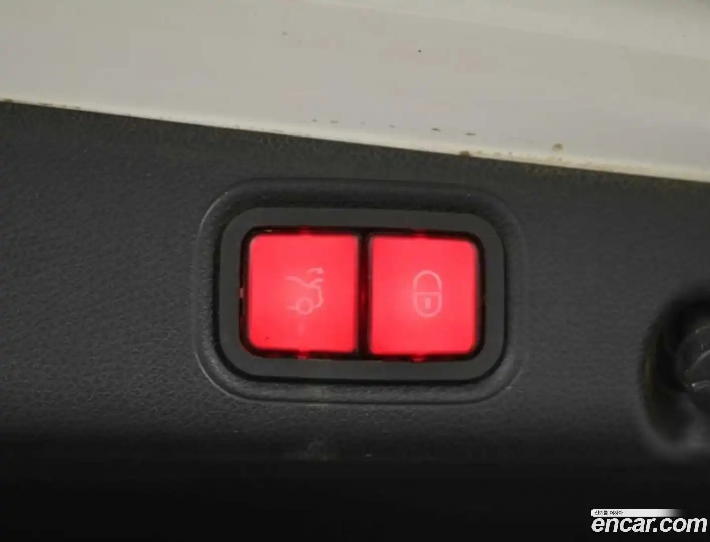 E-Class Mercedes-Benz 2019.3-OPTION-024
