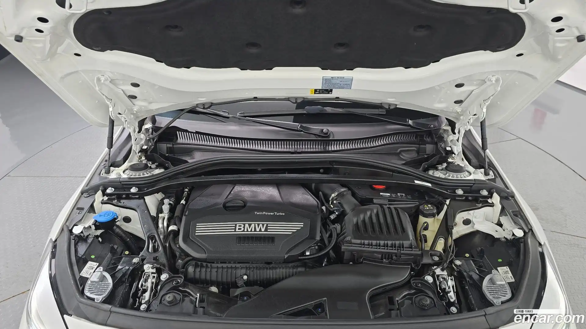 1-Series BMW 2022.8-OUTER-006