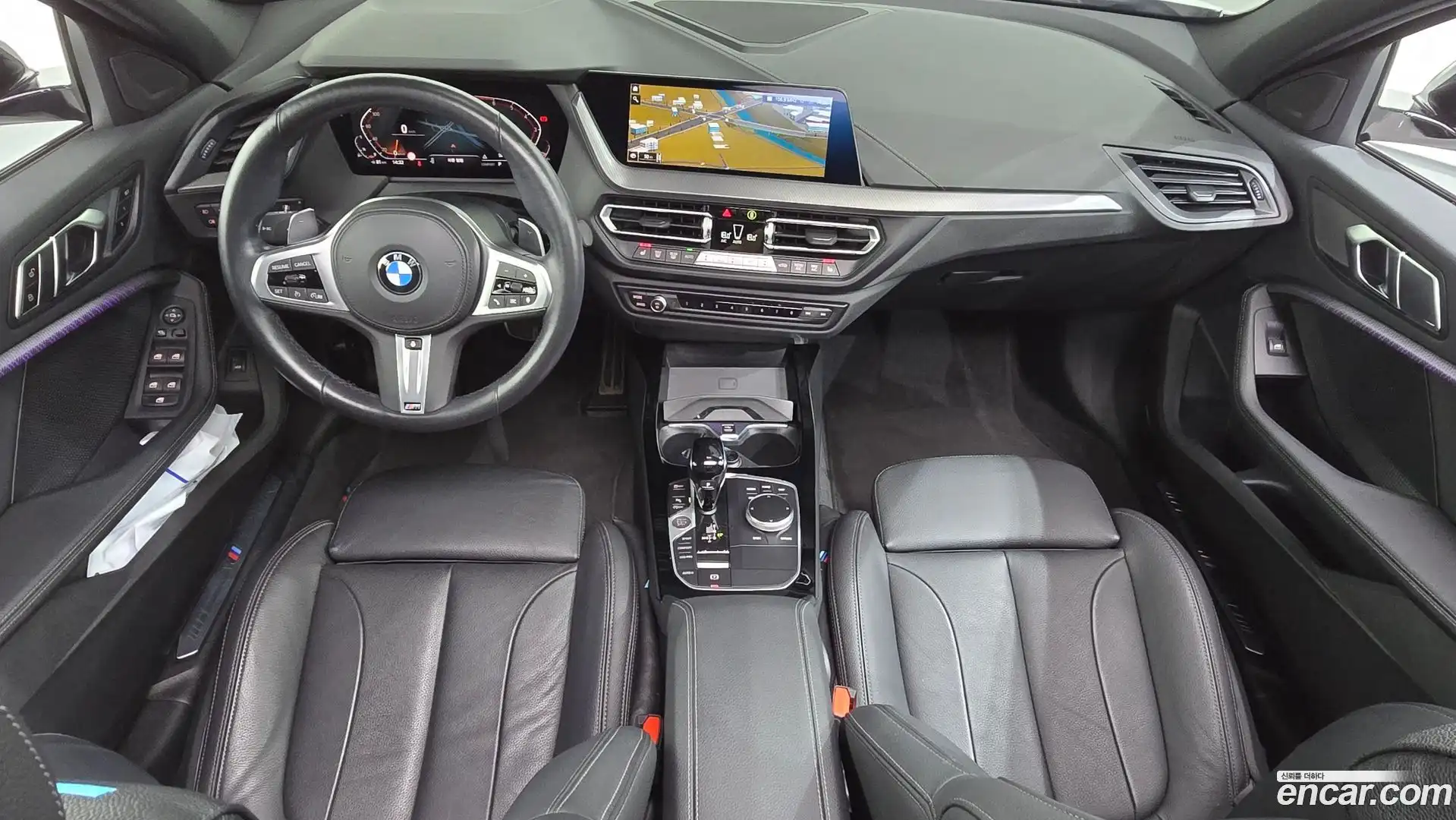 1-Series BMW 2022.8-INNER-007