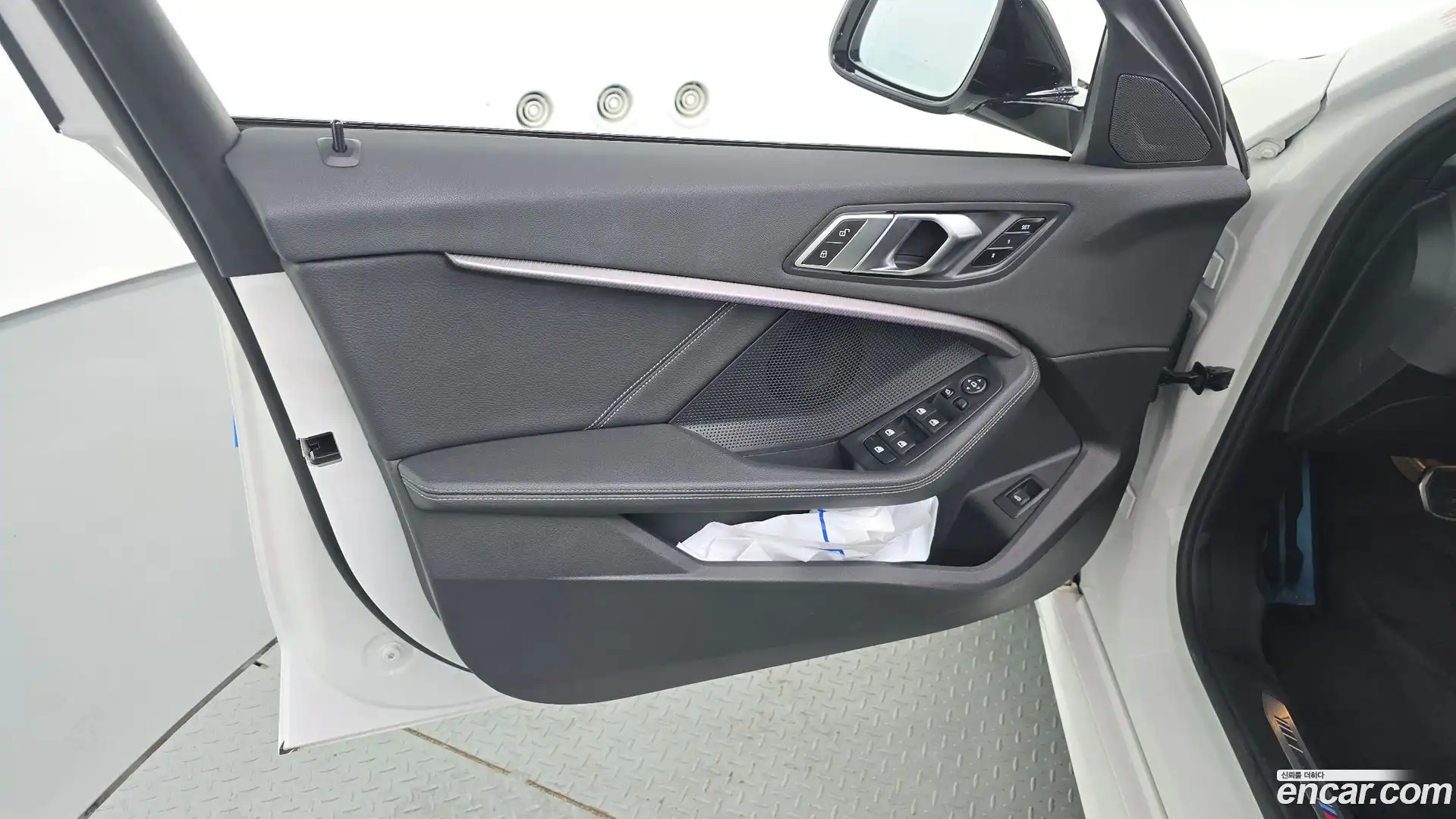 1-Series BMW 2022.8-INNER-034