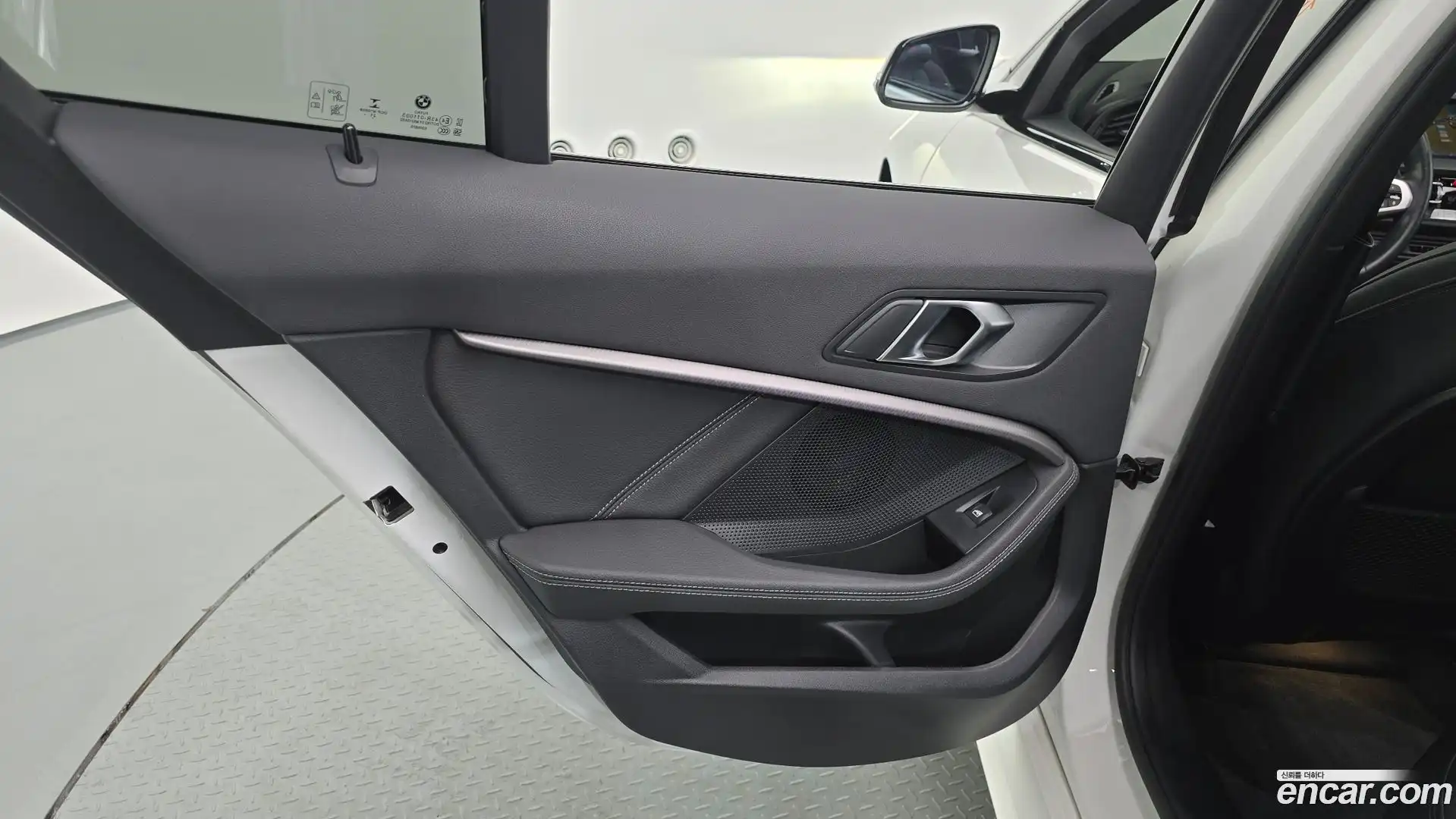 1-Series BMW 2022.8-INNER-035