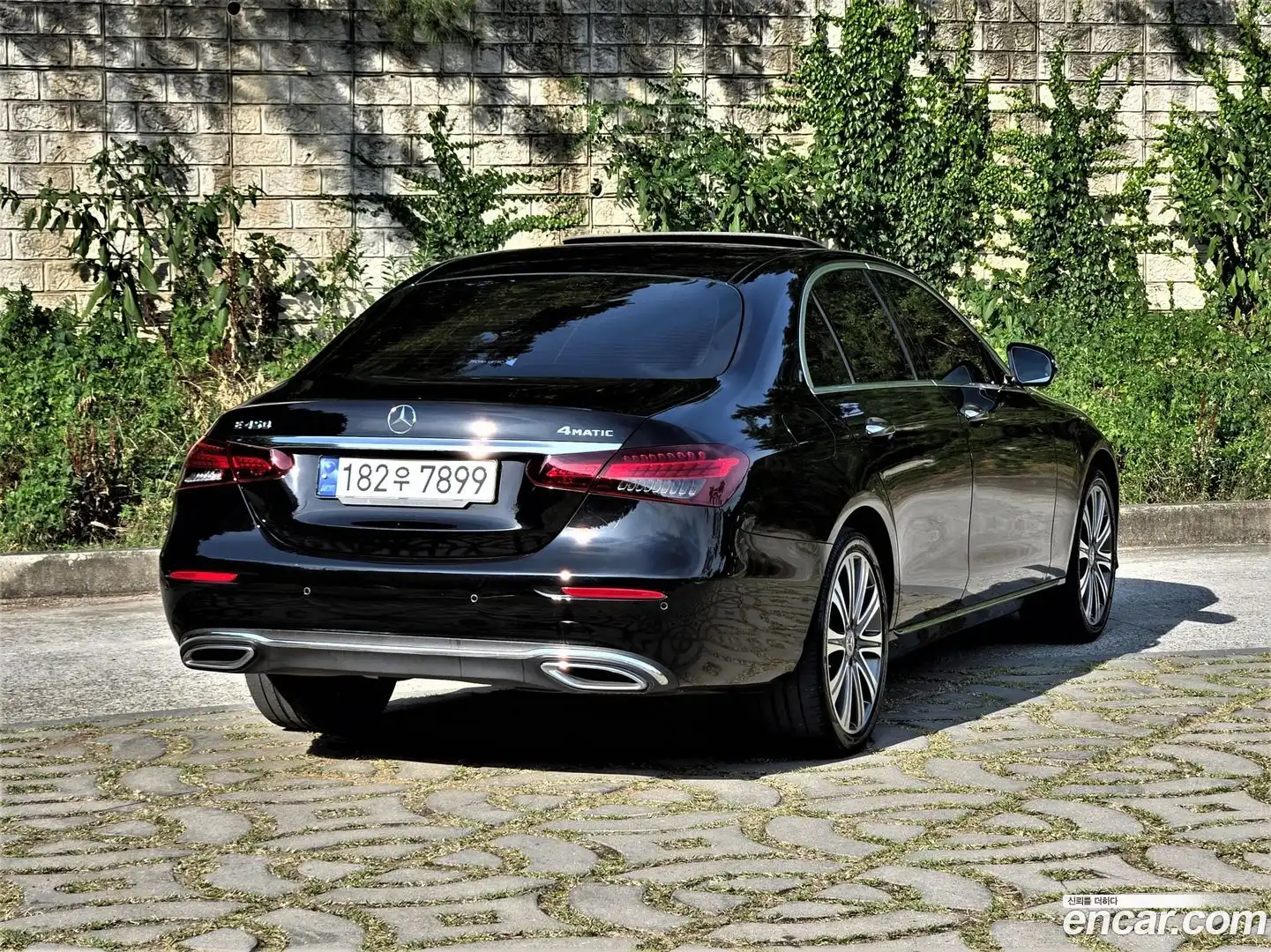 E-Class Mercedes-Benz 2021.11-OUTER-002