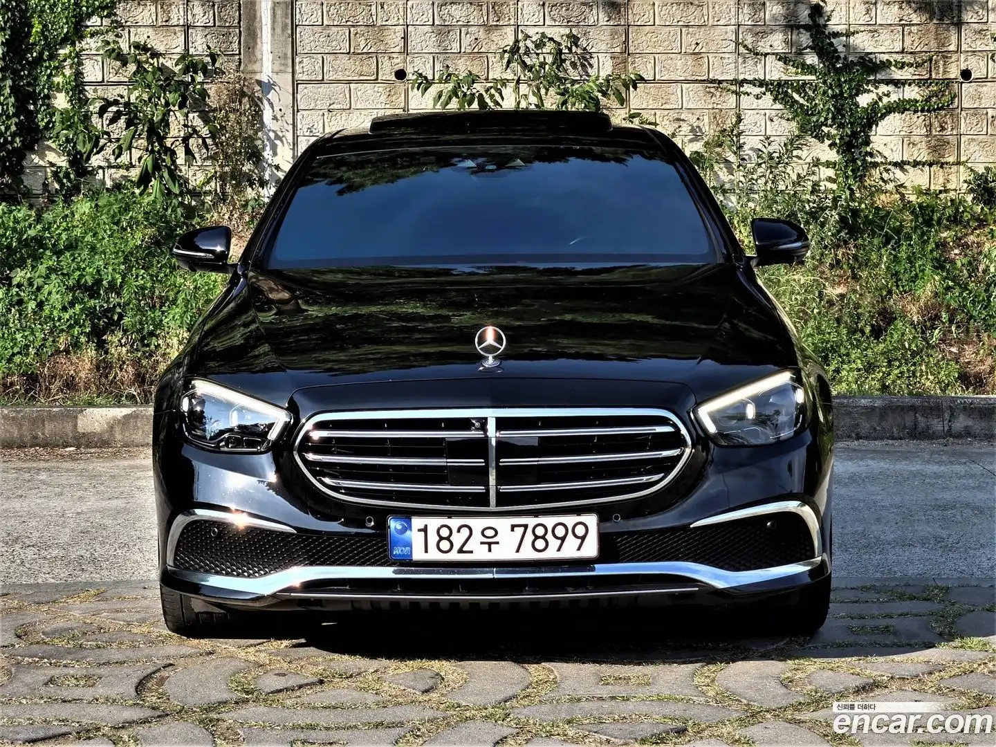 E-Class Mercedes-Benz 2021.11-OUTER-003