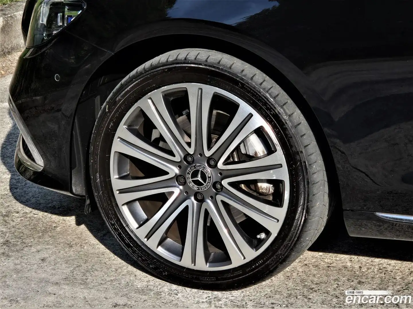 E-Class Mercedes-Benz 2021.11-OUTER-005