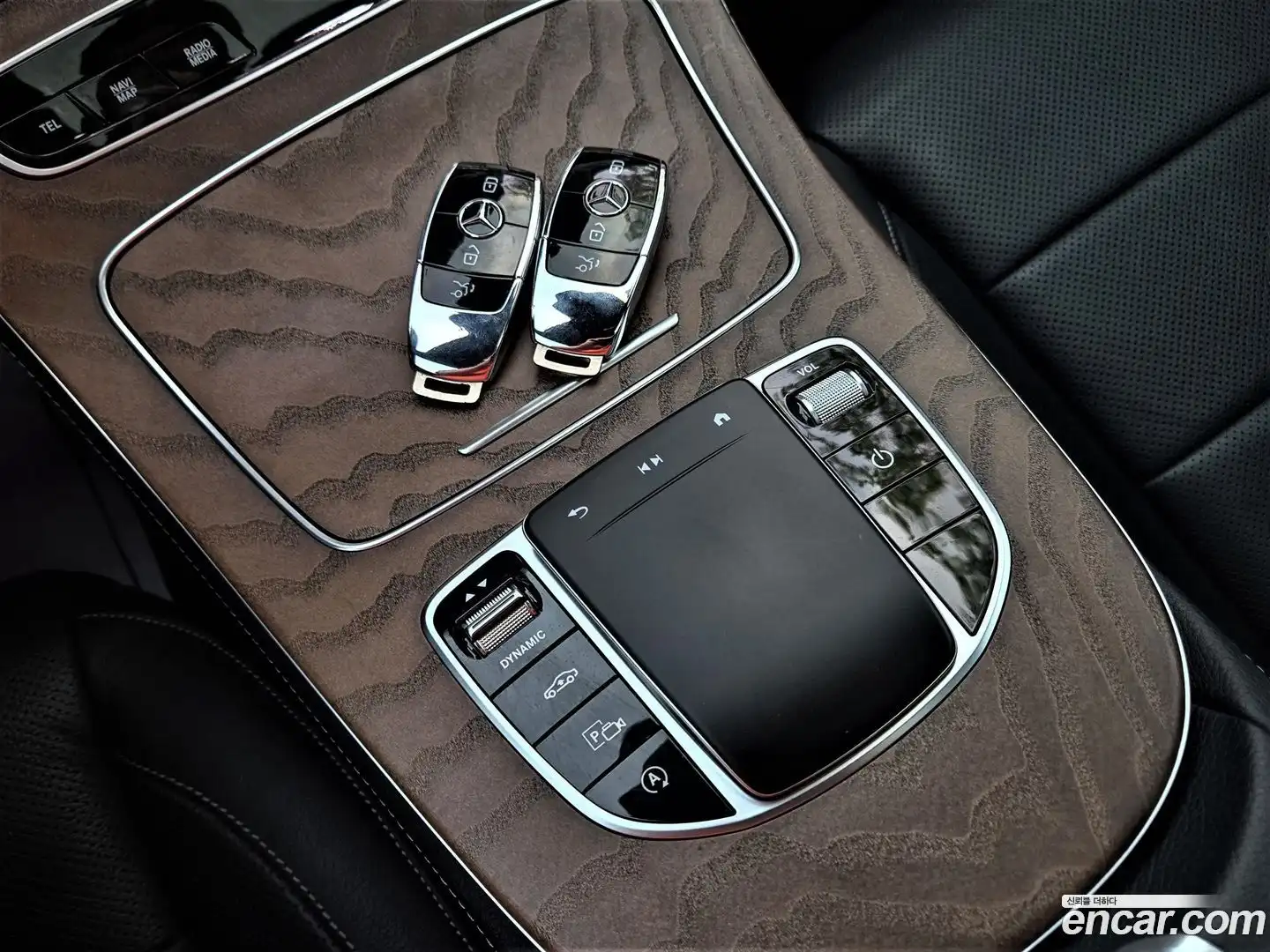 E-Class Mercedes-Benz 2021.11-OPTION-022