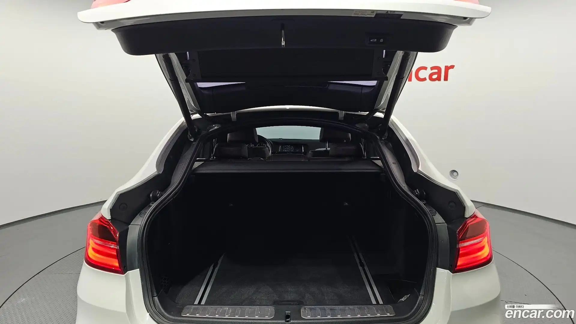 X4 BMW 2018.4-OPTION-024