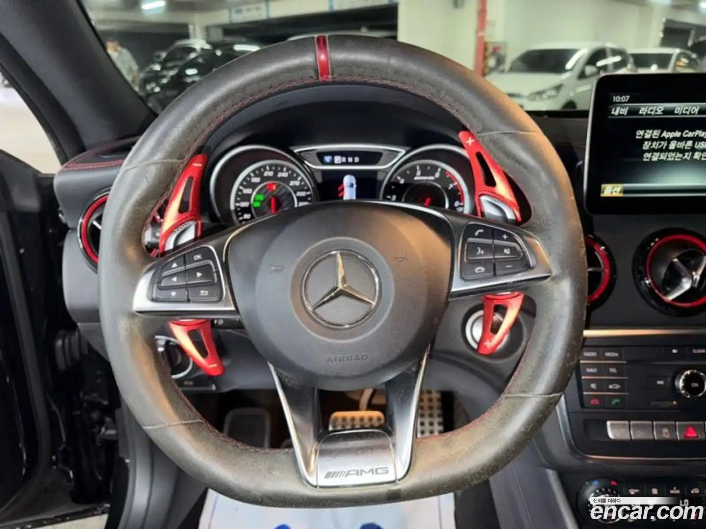 CLA-Class Mercedes-Benz 2017.10-INNER-008