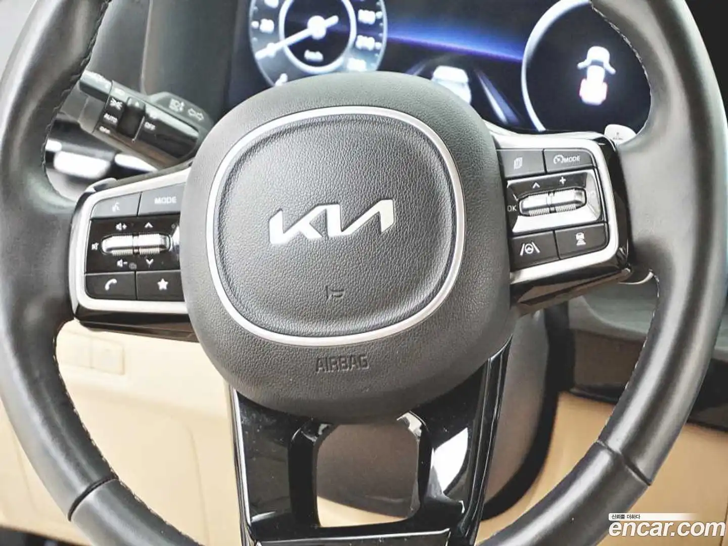 Canival Kia 2023.4-OPTION-015