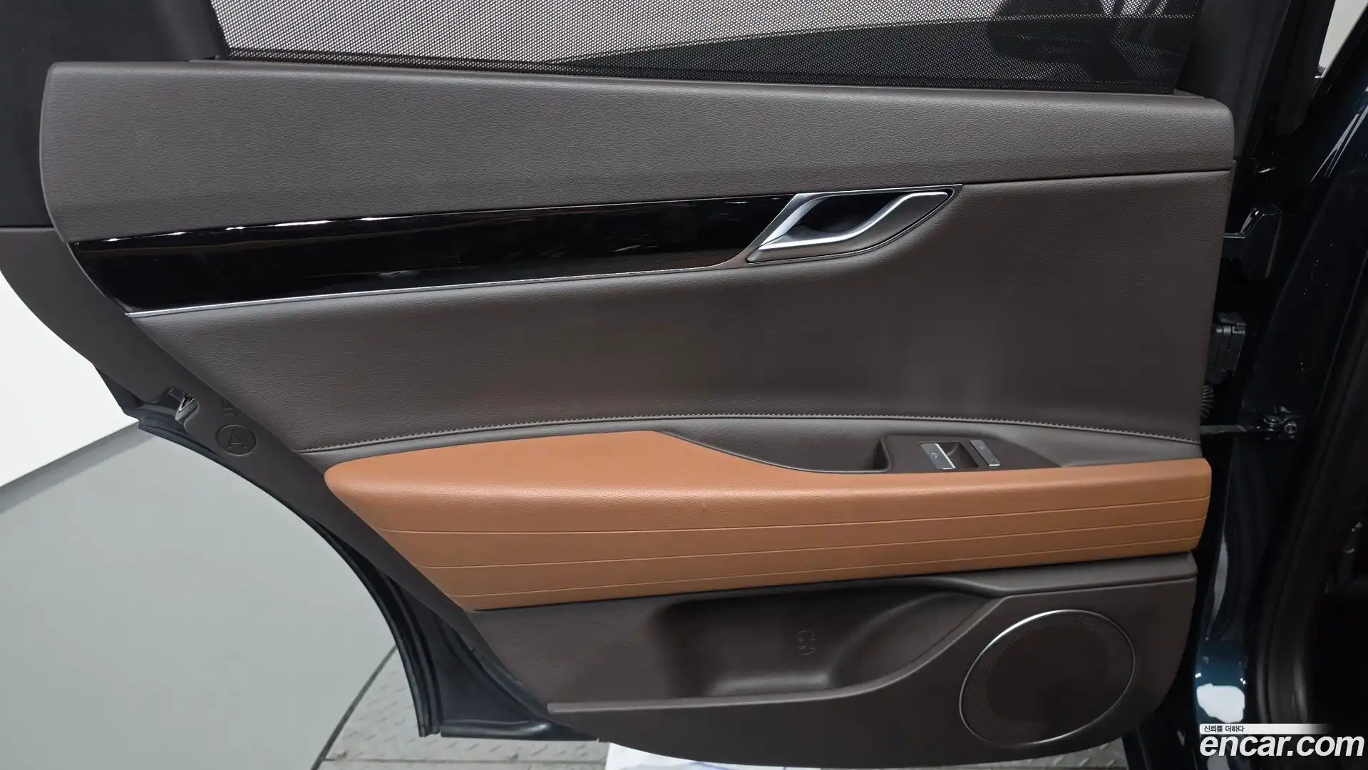 G80 Genesis 2021.5-INNER-035