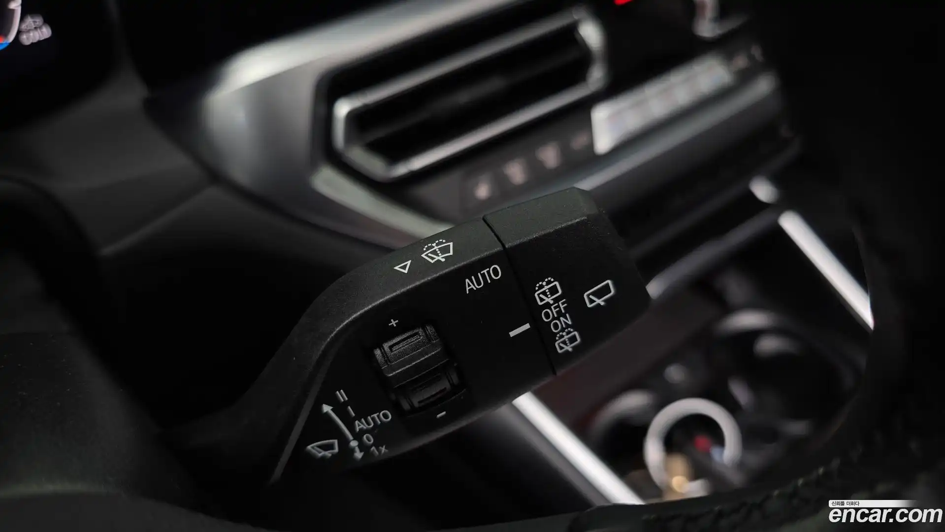 3-Series BMW 2022.6-OPTION-040