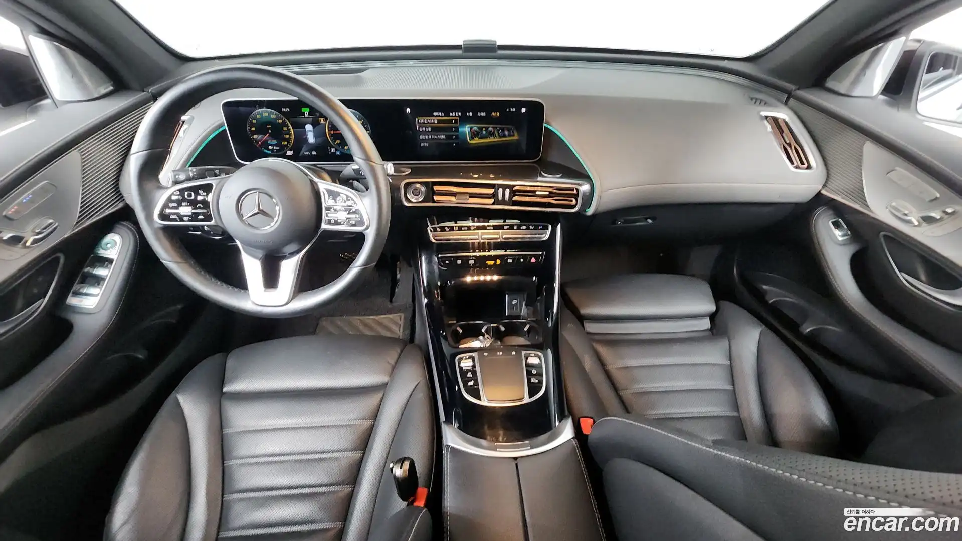 EQC Mercedes-Benz 2020.11-INNER-007