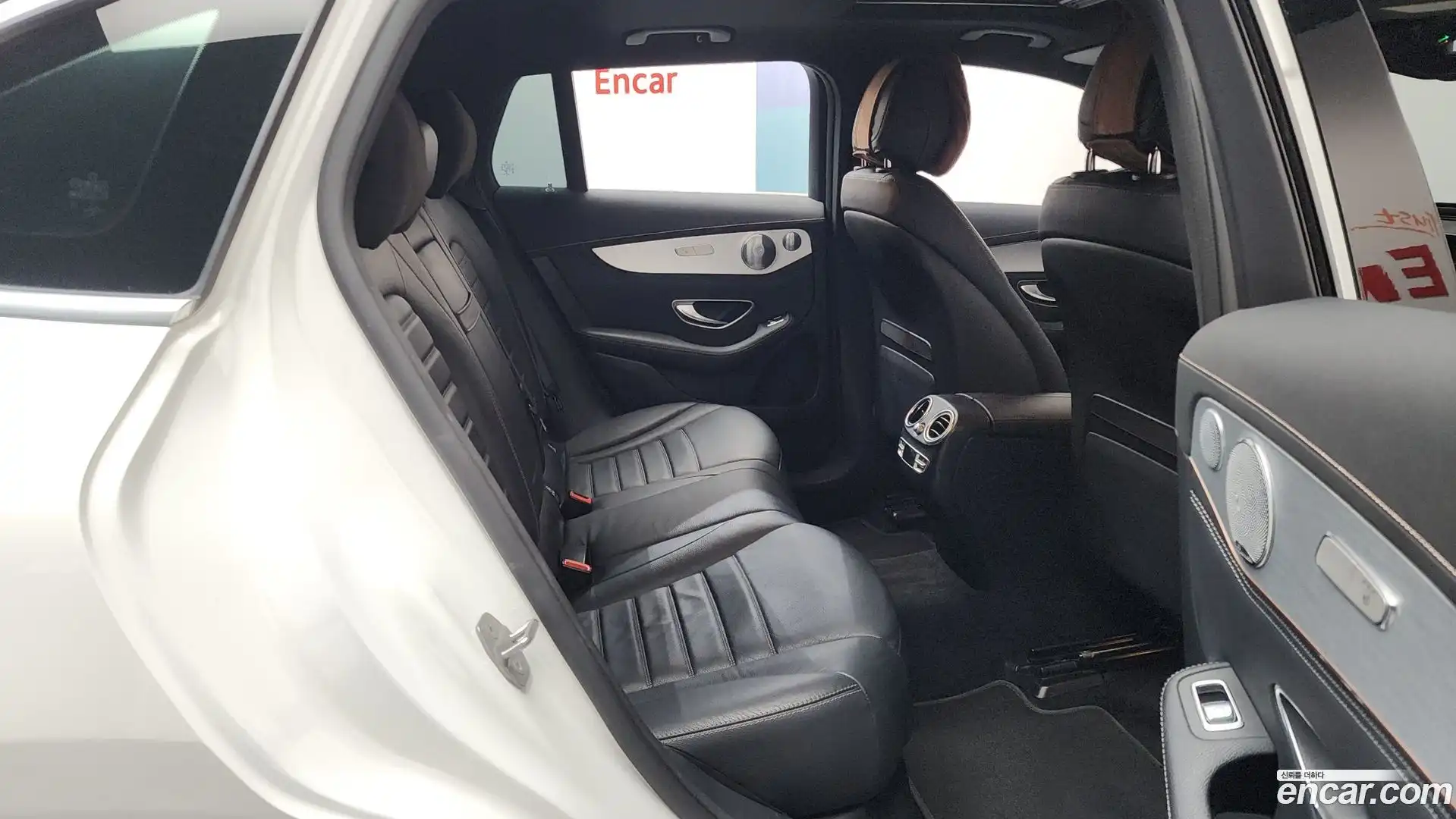 EQC Mercedes-Benz 2020.11-OPTION-015