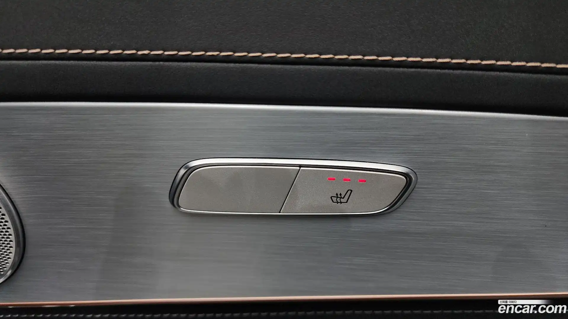 EQC Mercedes-Benz 2020.11-OPTION-048