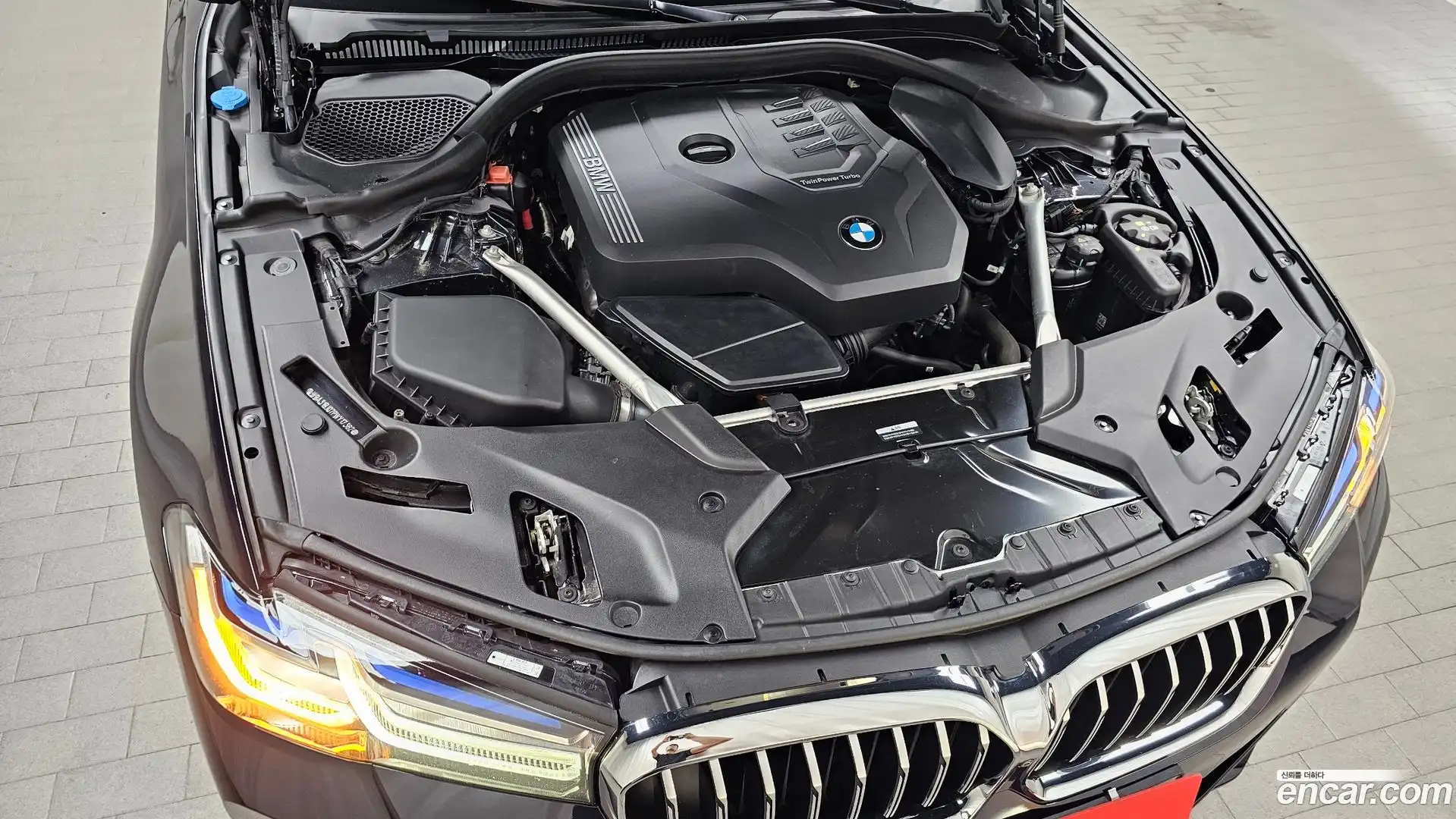 5-Series BMW 2023.4-OUTER-006