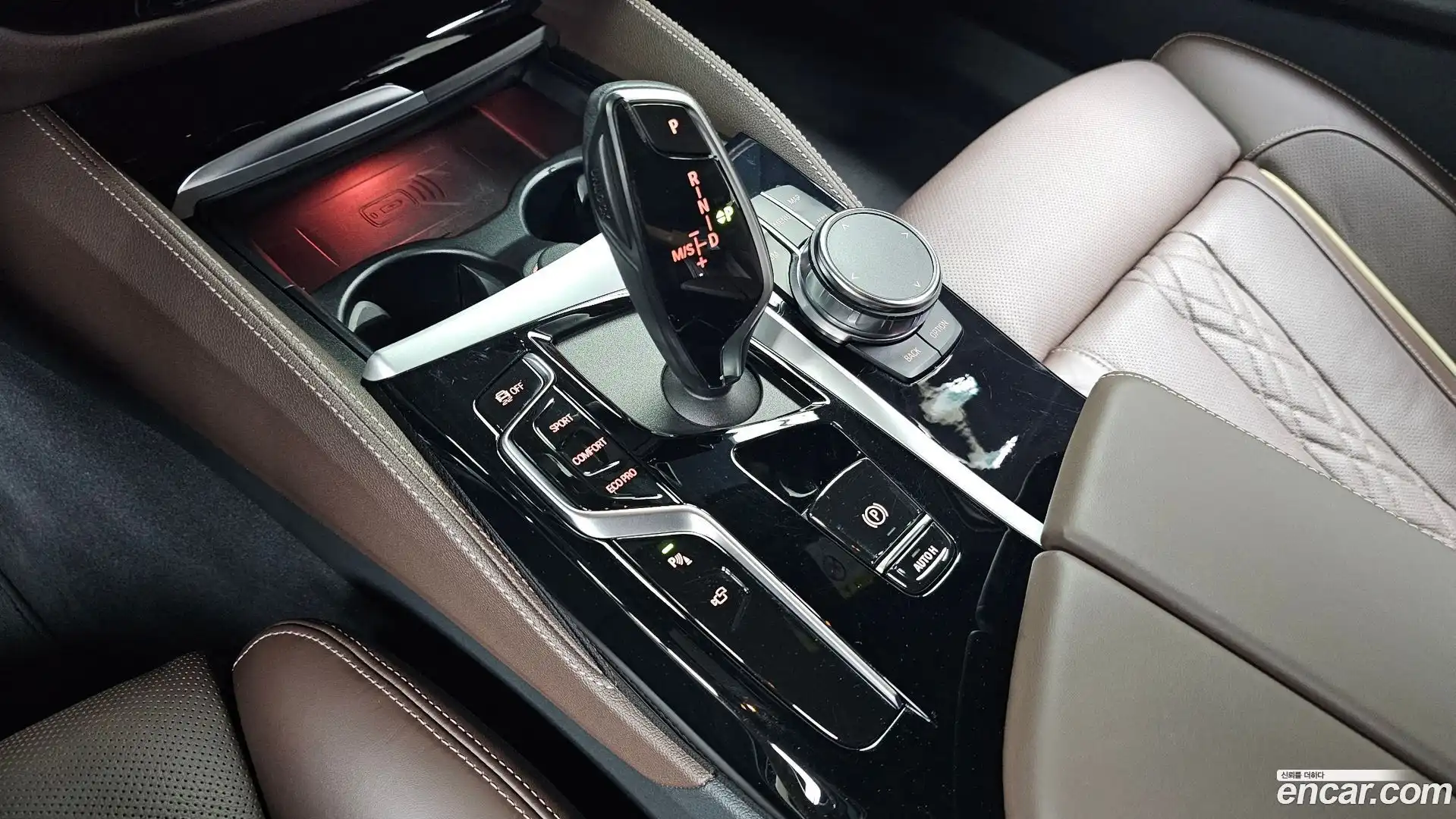 5-Series BMW 2023.4-INNER-009
