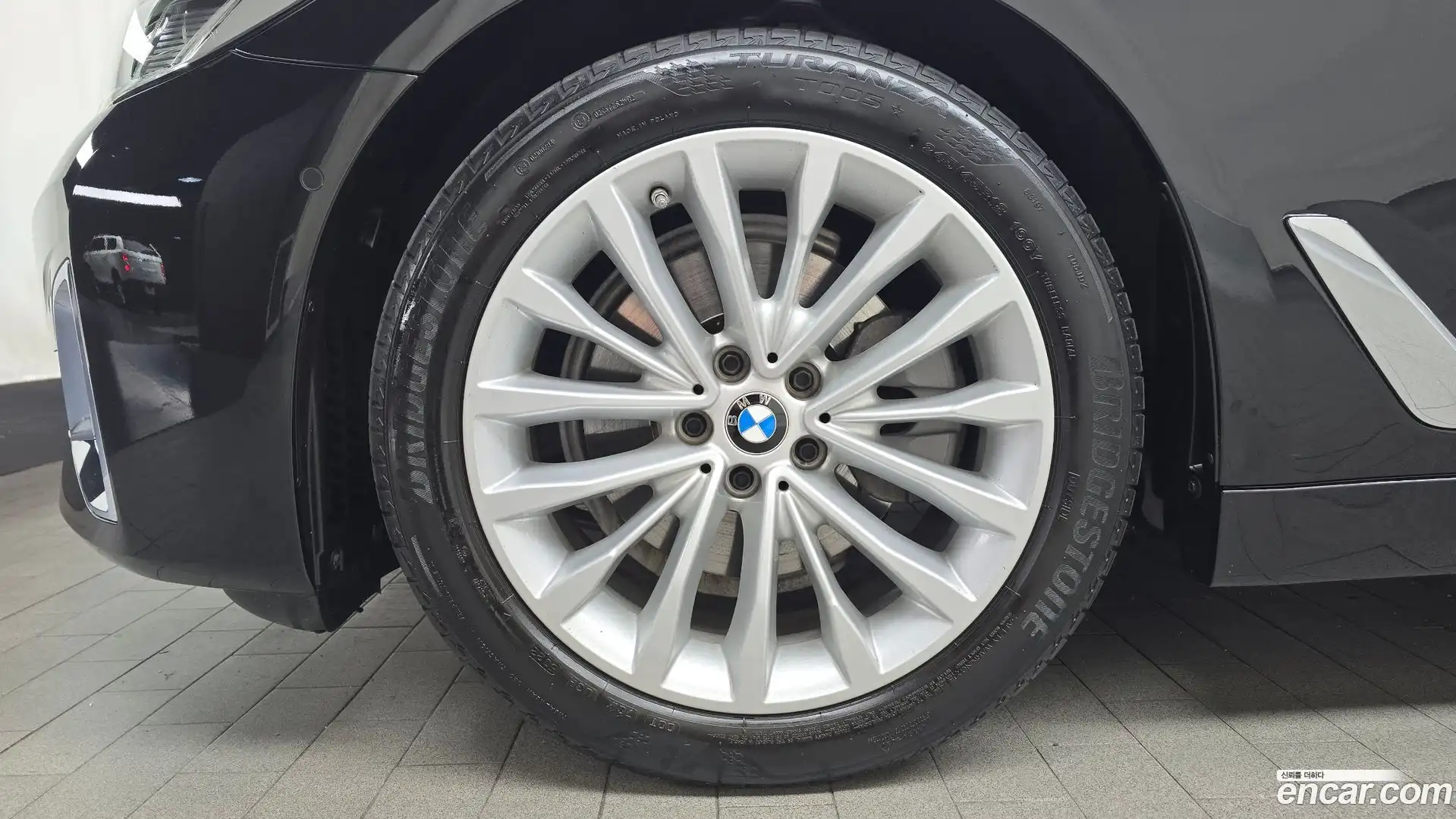 5-Series BMW 2023.4-OUTER-005