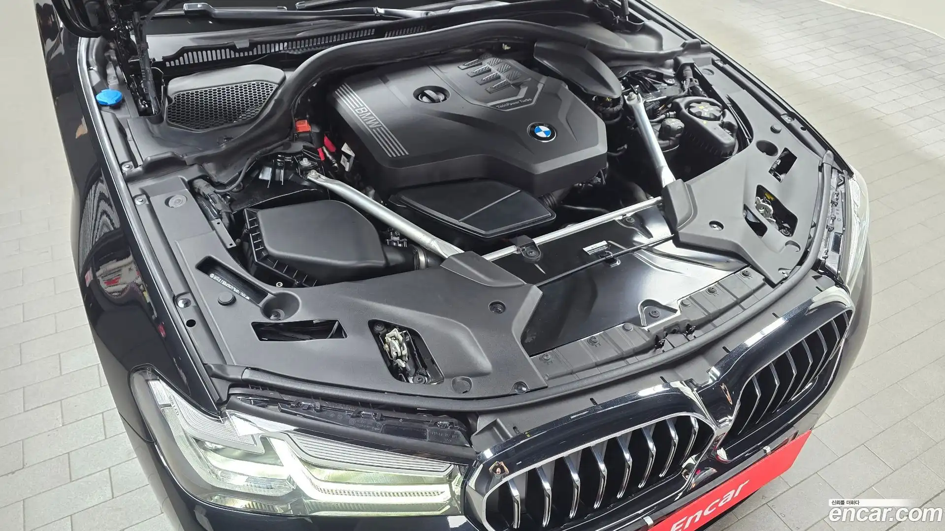 5-Series BMW 2023.4-OUTER-006