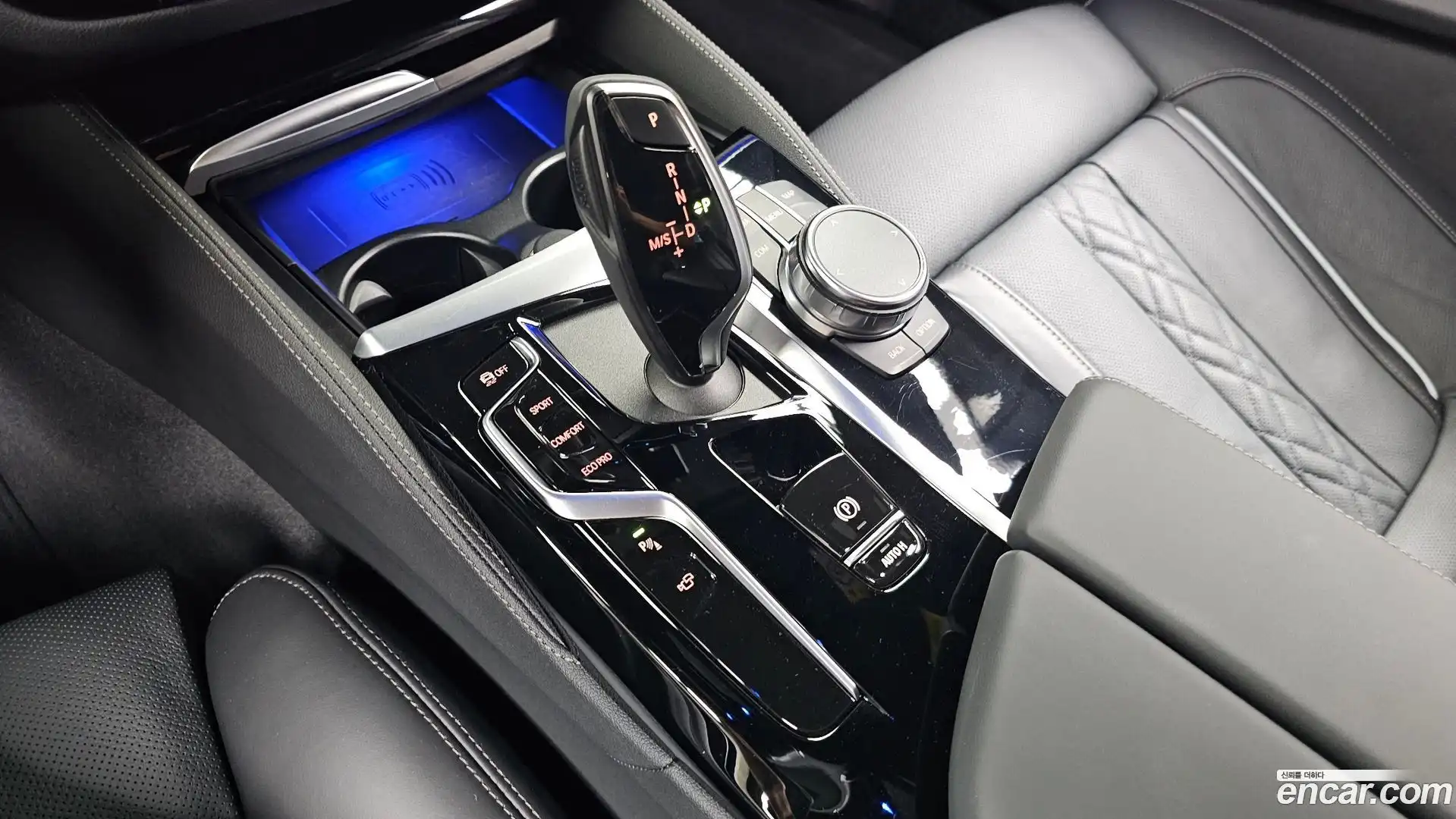 5-Series BMW 2023.5-INNER-009