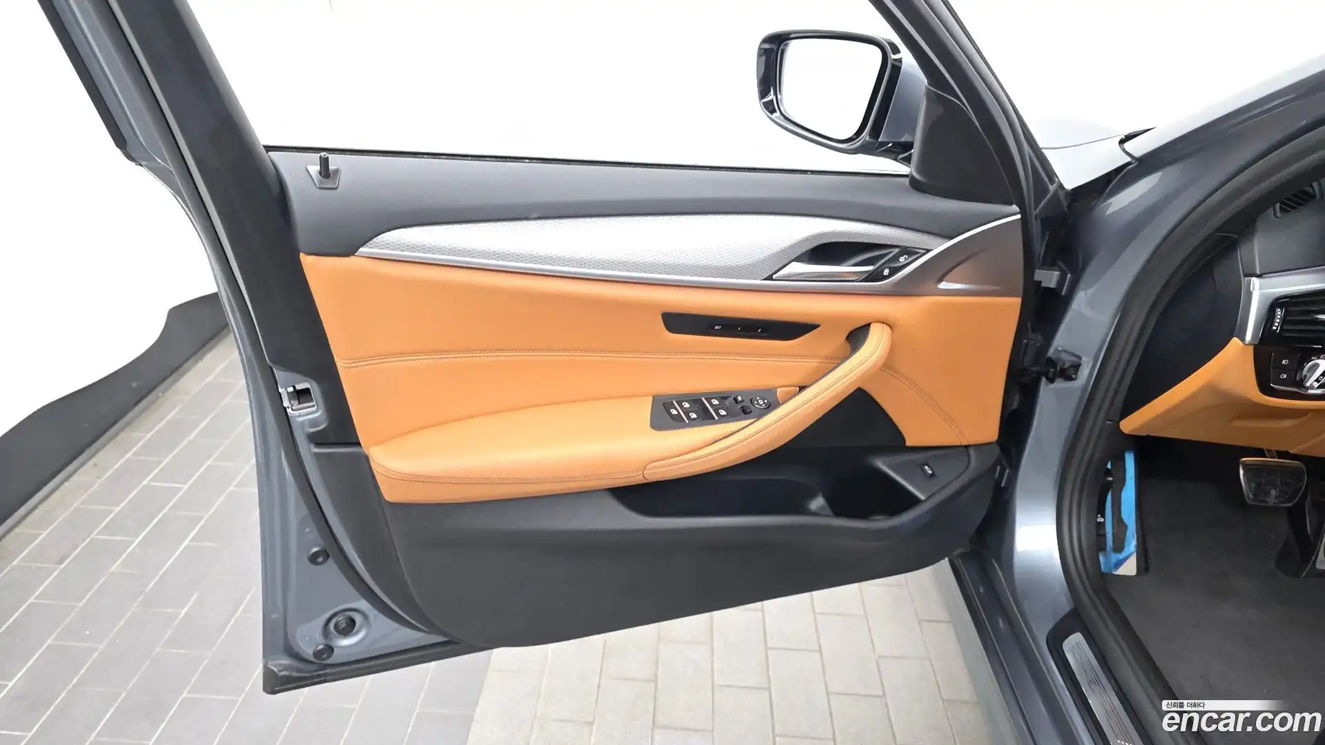 5-Series BMW 2017.11-INNER-034
