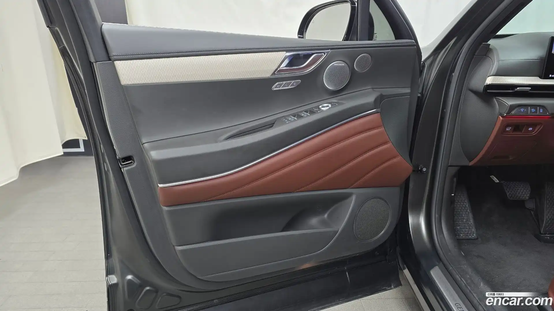 GV80 Genesis 2023.10-INNER-034
