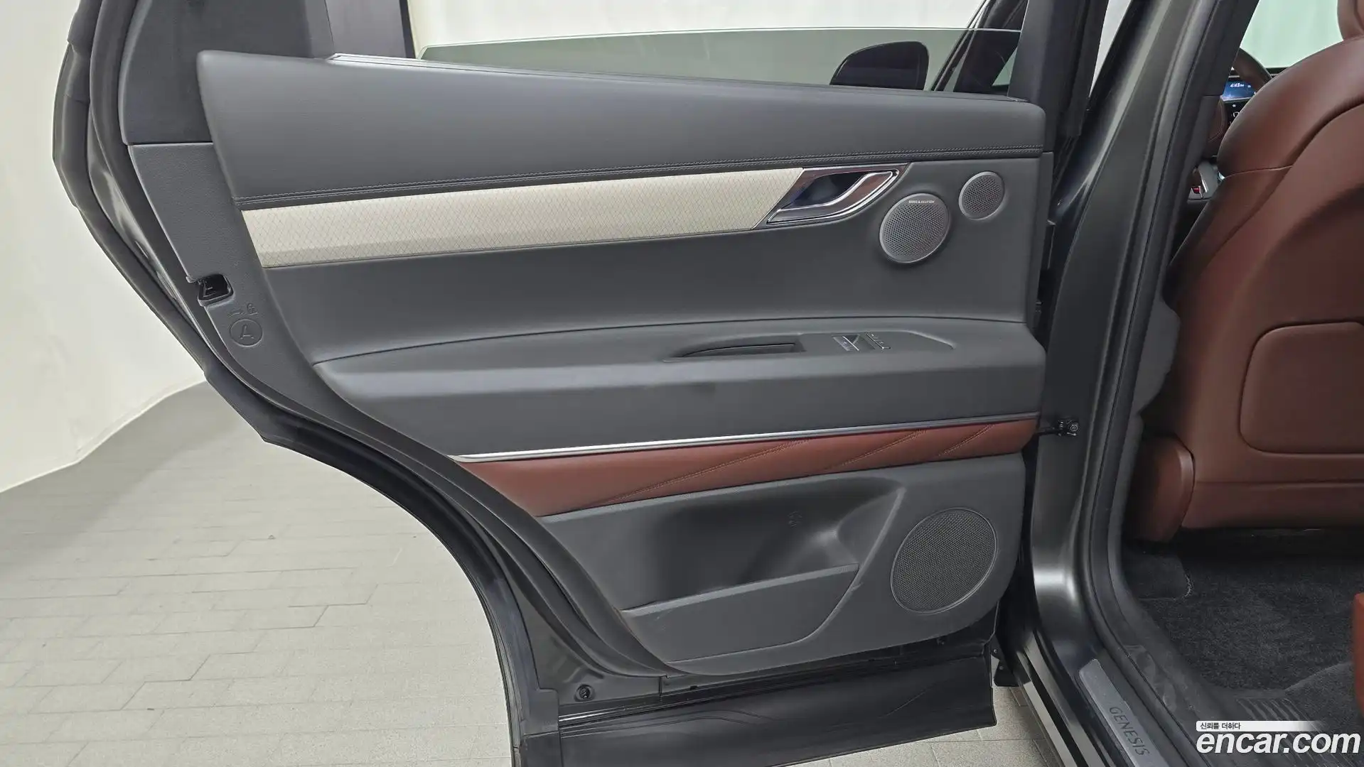 GV80 Genesis 2023.10-INNER-035