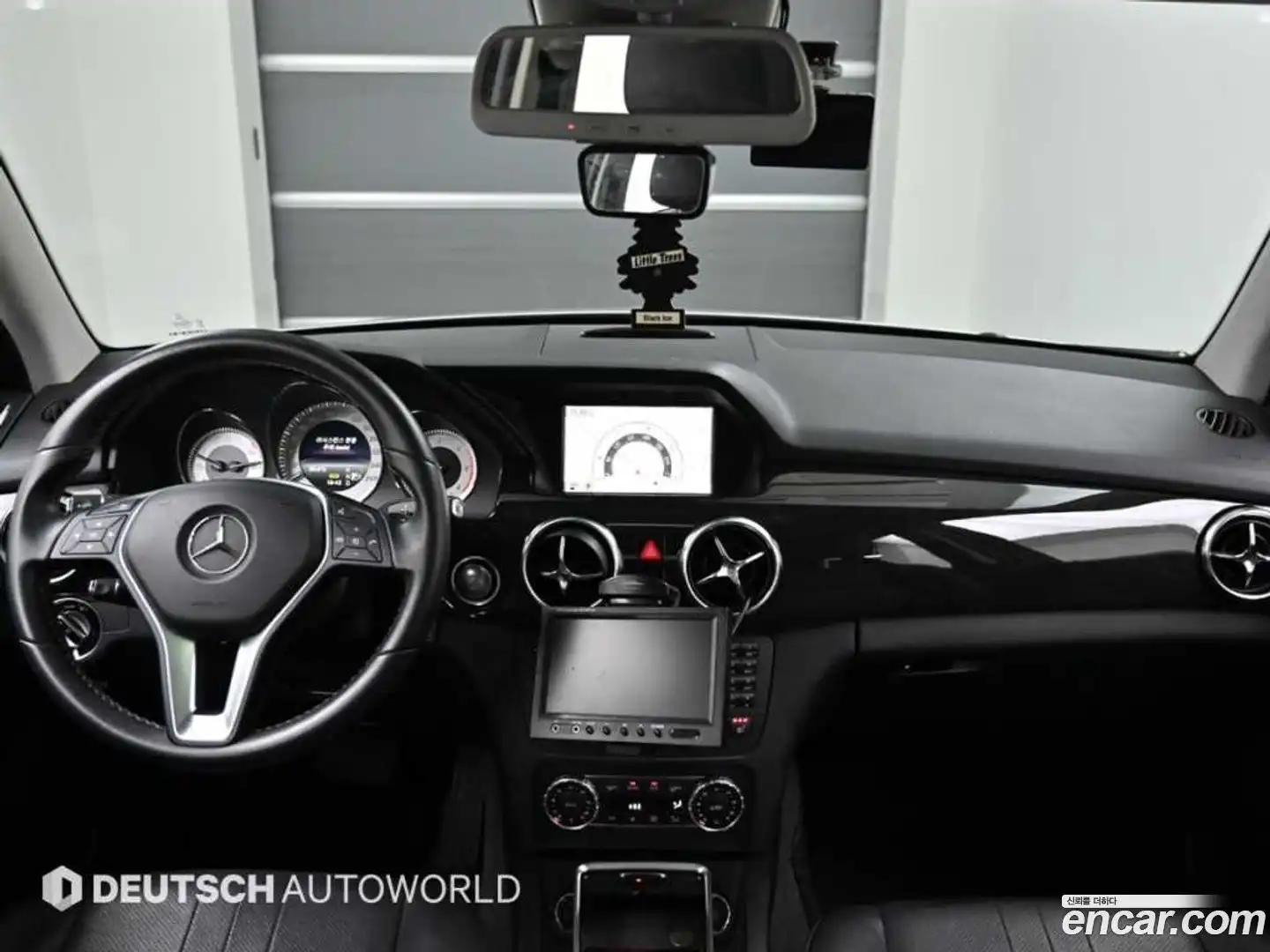 GLK-Class Mercedes-Benz 2013.10-INNER-007