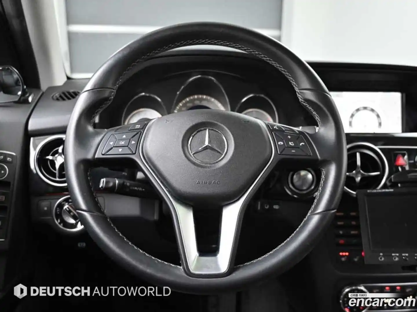 GLK-Class Mercedes-Benz 2013.10-OPTION-017