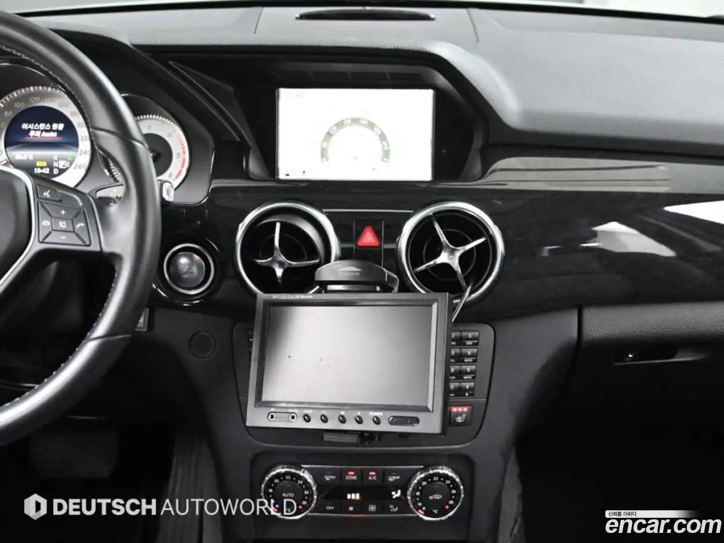 GLK-Class Mercedes-Benz 2013.10-OPTION-018