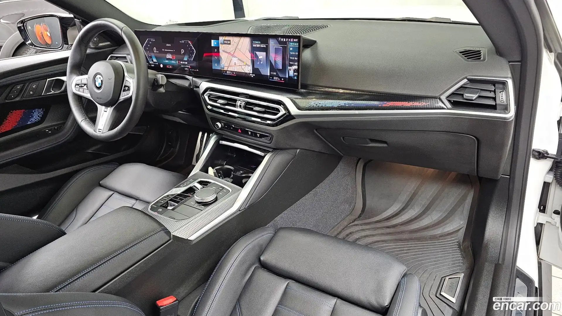 2-Series BMW 2024.6-INNER-007