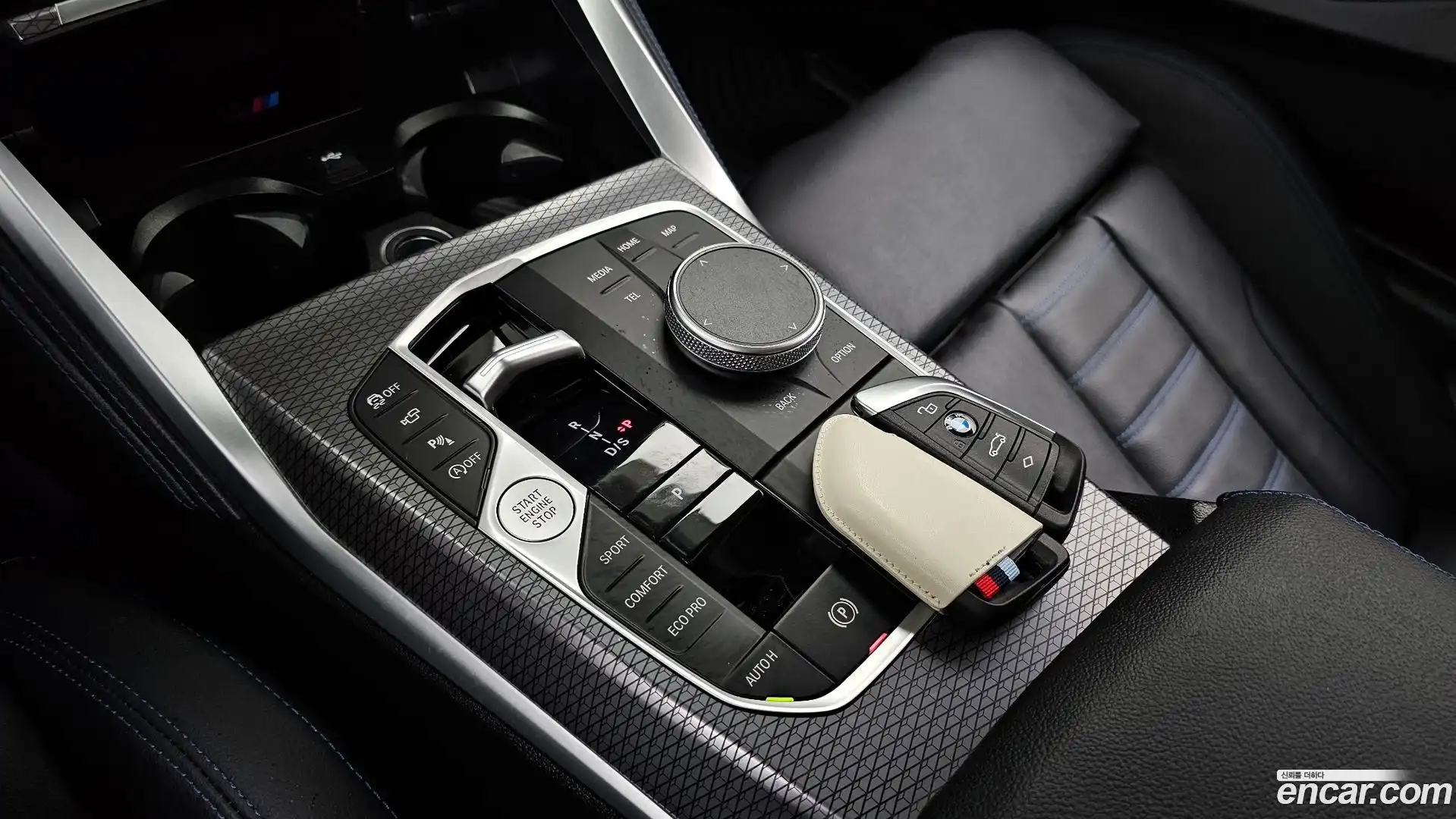 2-Series BMW 2024.6-INNER-009
