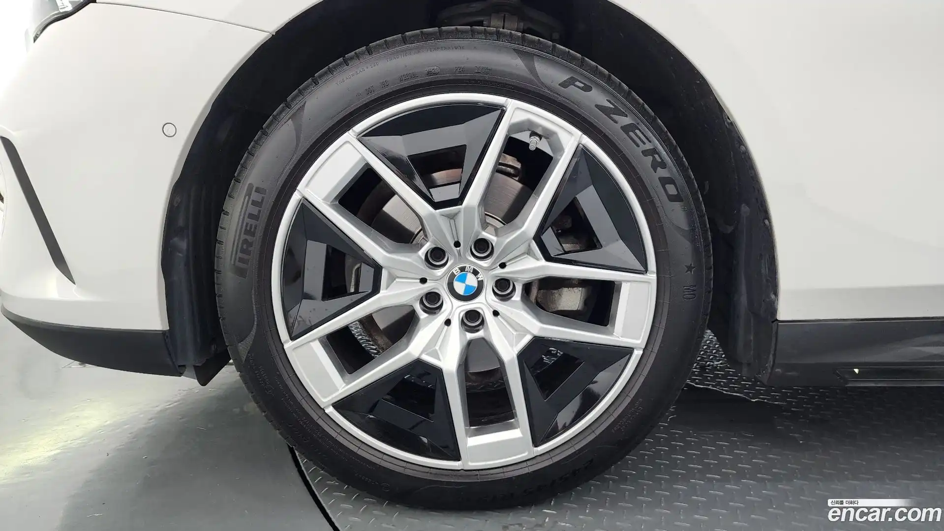 5-Series BMW 2024.1-OUTER-005