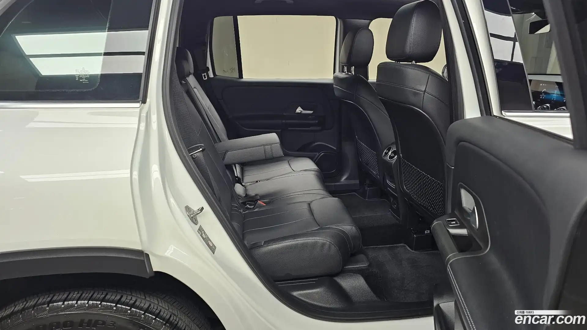 GLB-Class Mercedes-Benz 2021.8-OPTION-015