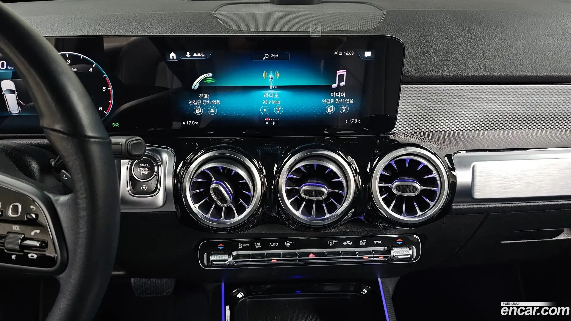 GLB-Class Mercedes-Benz 2021.8-OPTION-016
