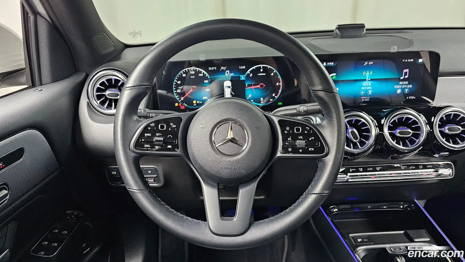 GLB-Class Mercedes-Benz 2021.8-OPTION-017