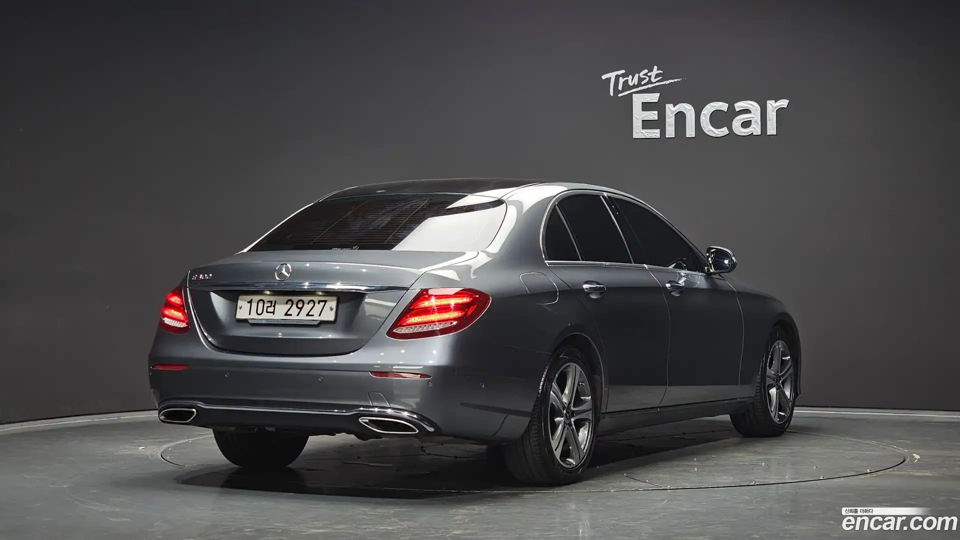E-Class Mercedes-Benz 2018.9-OUTER-002