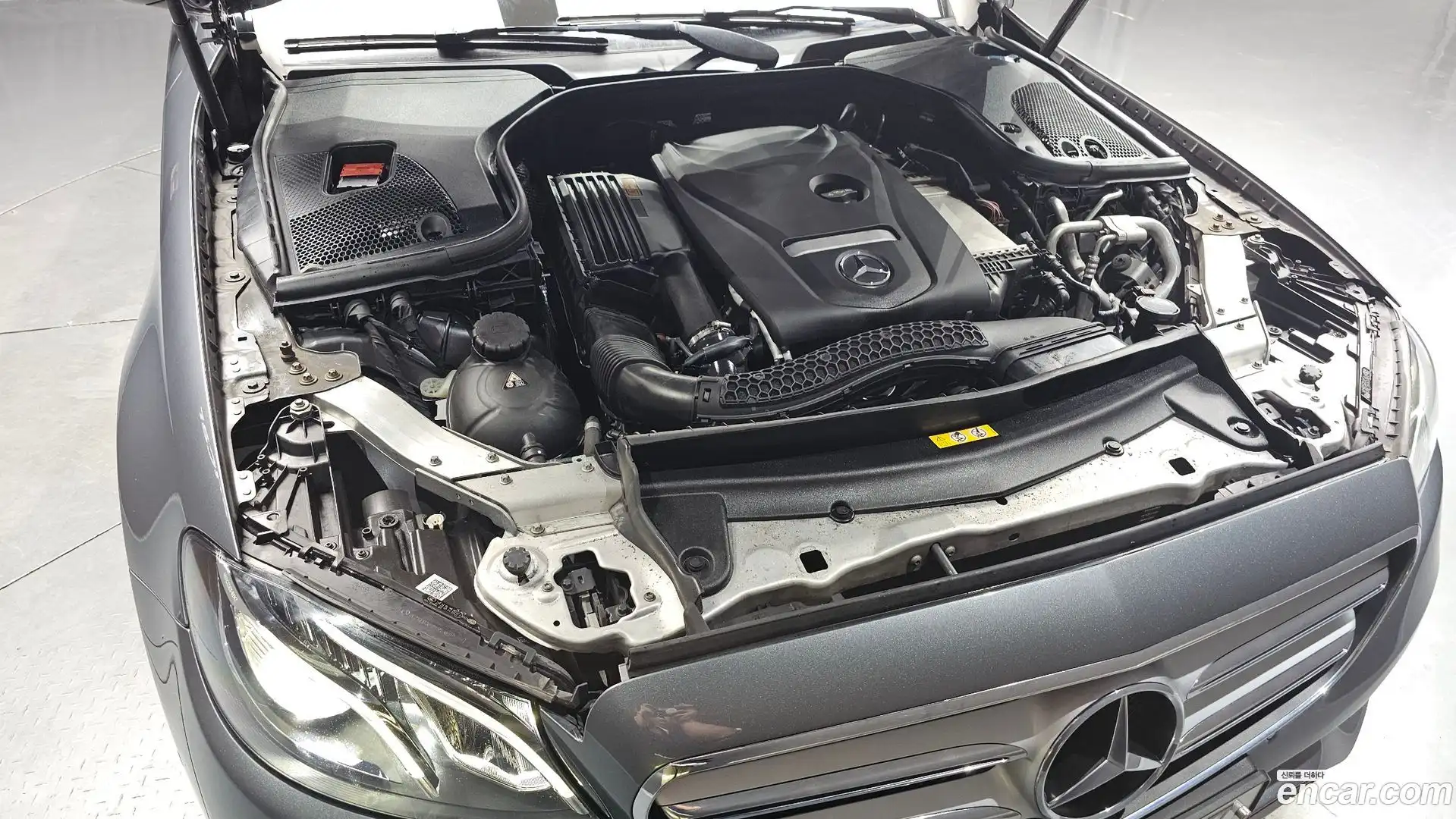 E-Class Mercedes-Benz 2018.9-OUTER-006