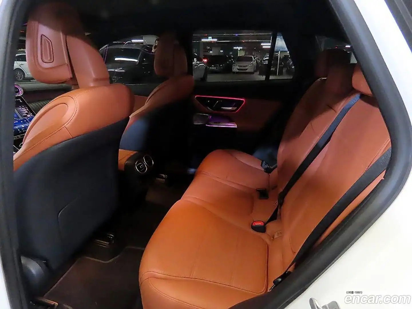 GLC-Class Mercedes-Benz 2024.8-INNER-007