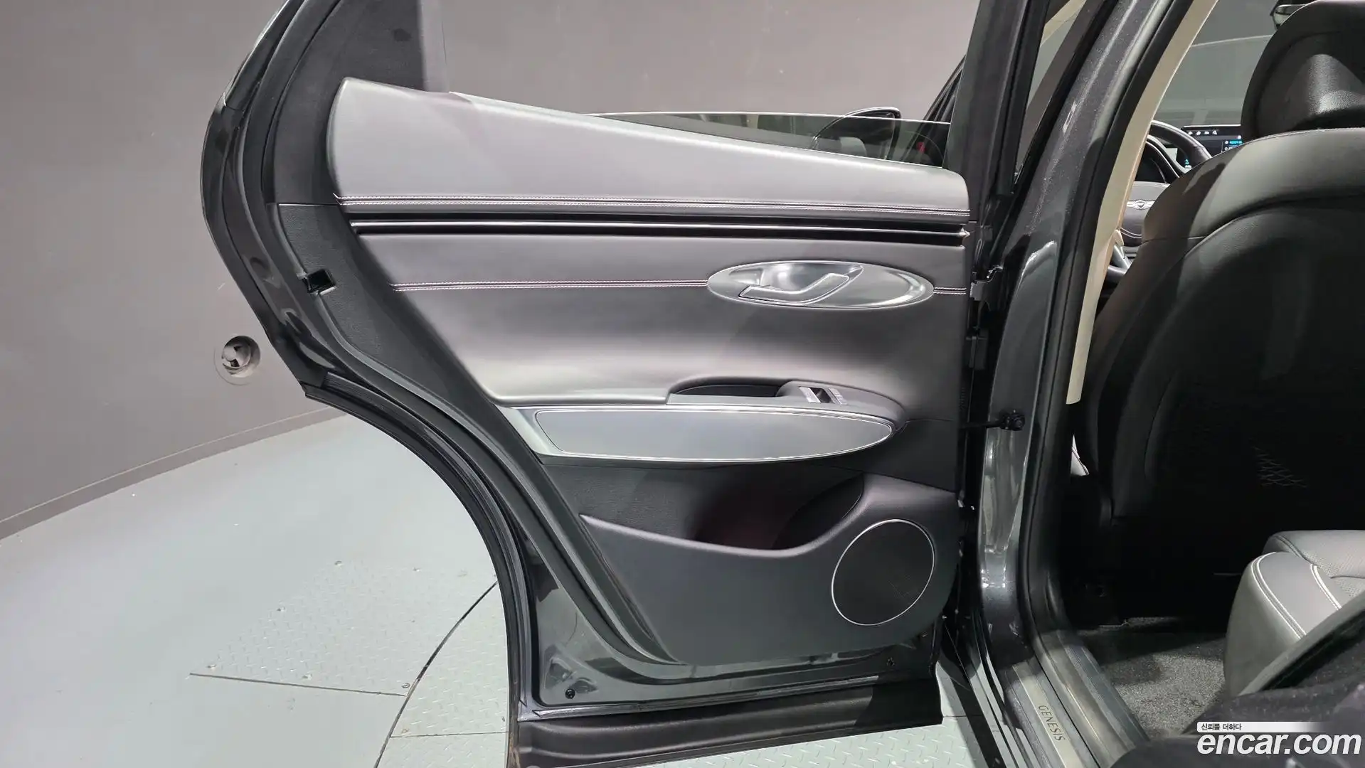 GV70 Genesis 2022.9-INNER-035