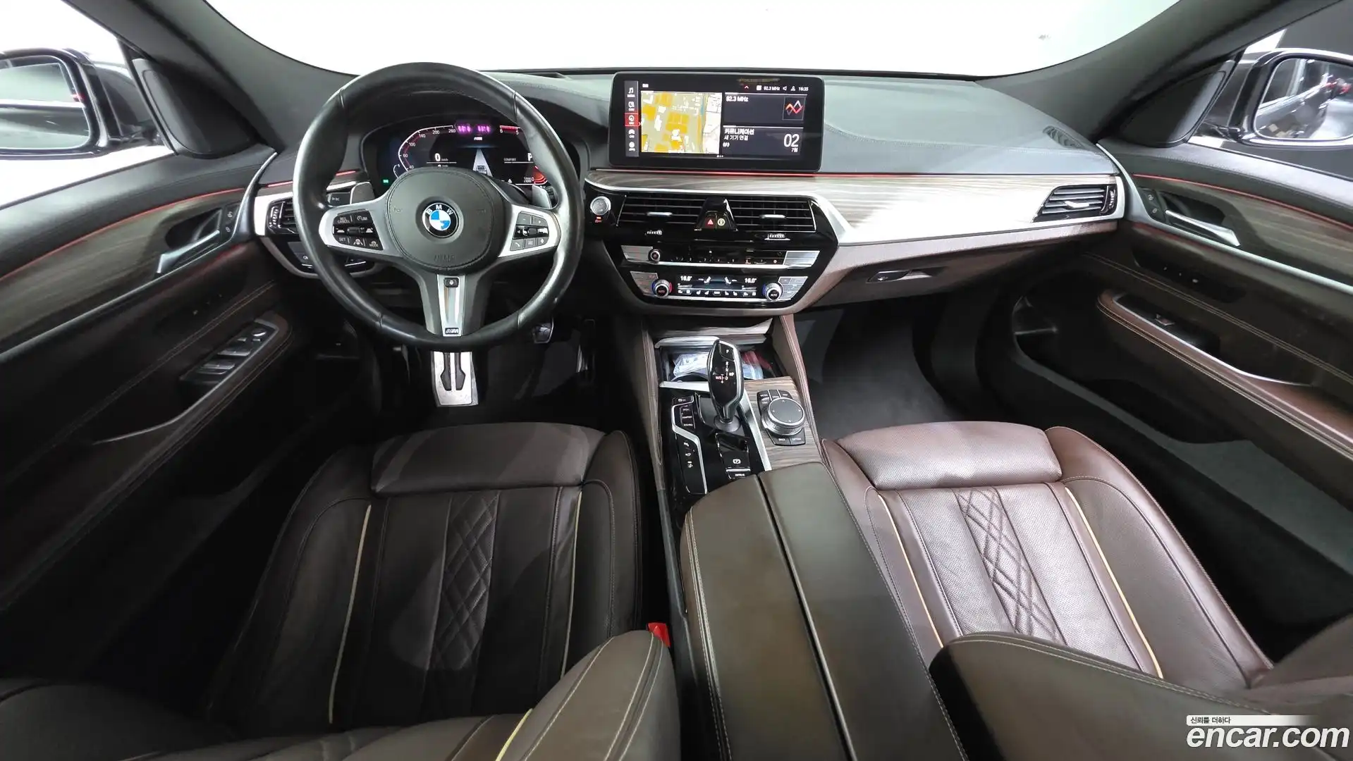 Gran Turismo BMW 2021.1-INNER-007