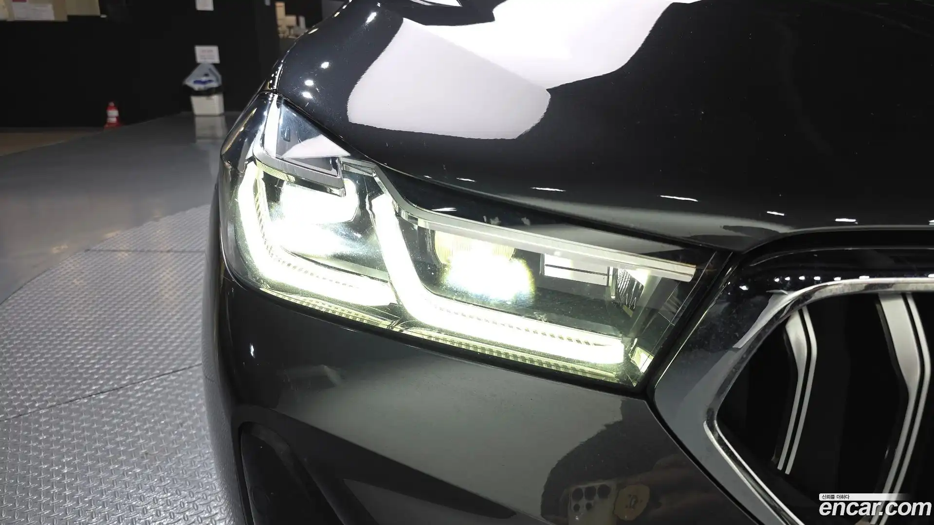 Gran Turismo BMW 2021.1-OUTER-032