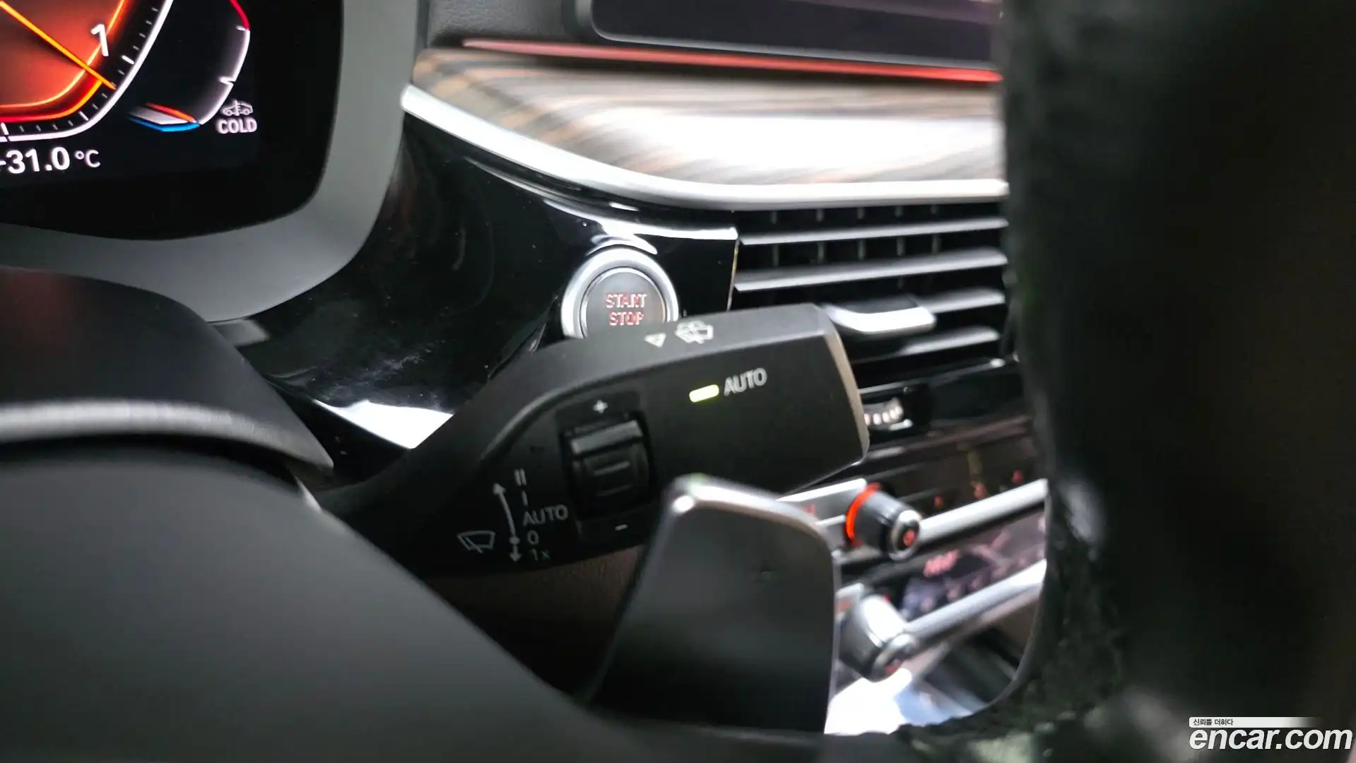 Gran Turismo BMW 2021.1-OPTION-041