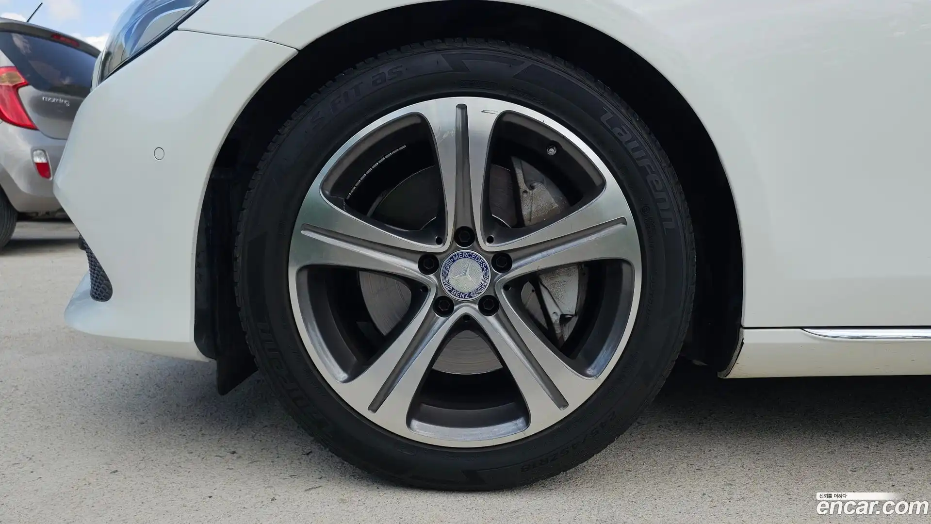 E-Class Mercedes-Benz 2017.2-OUTER-005