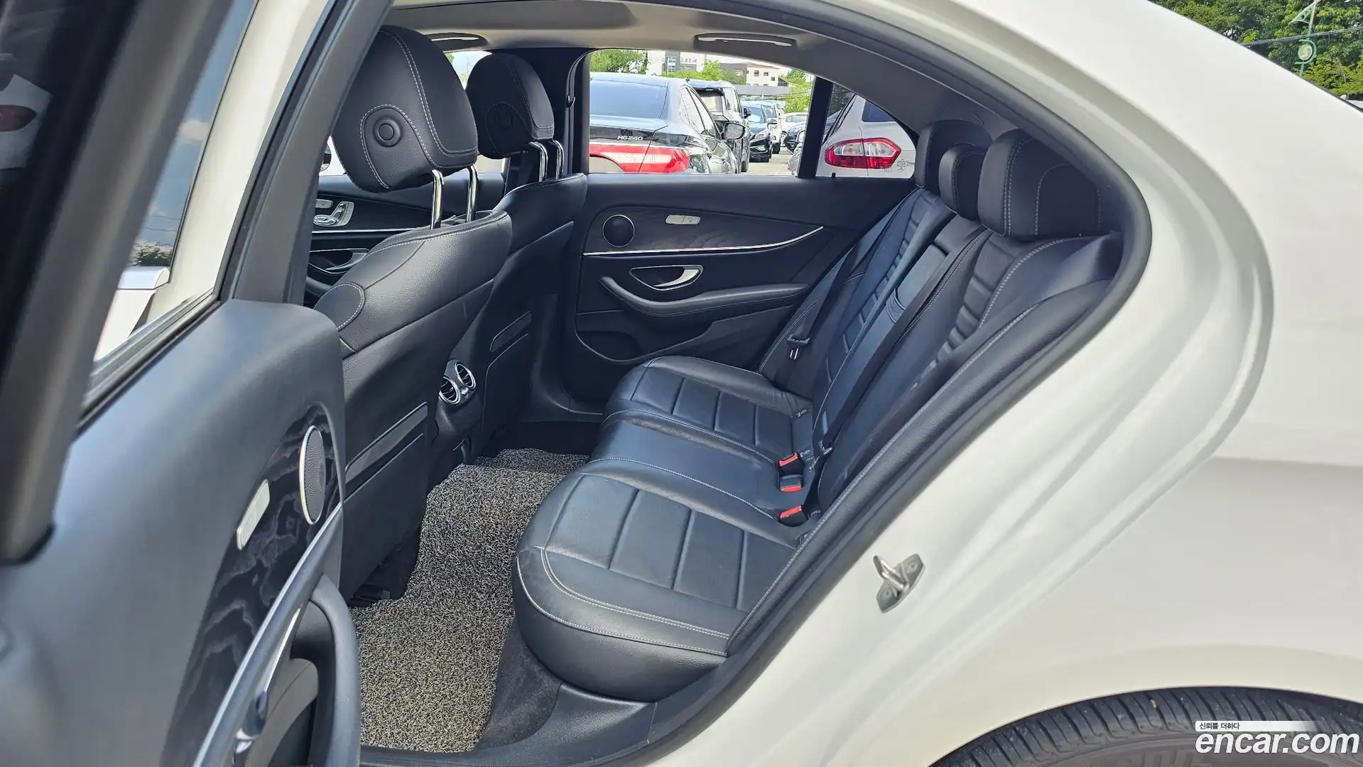 E-Class Mercedes-Benz 2017.2-OPTION-015